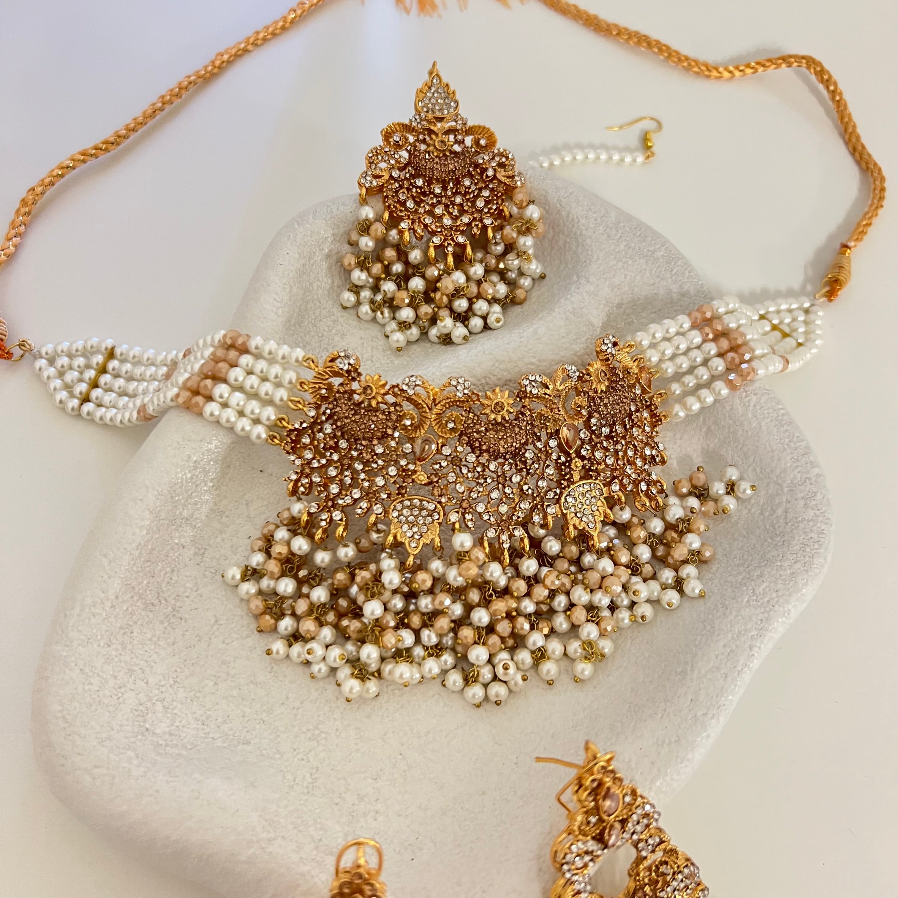 Sabika Choker Set