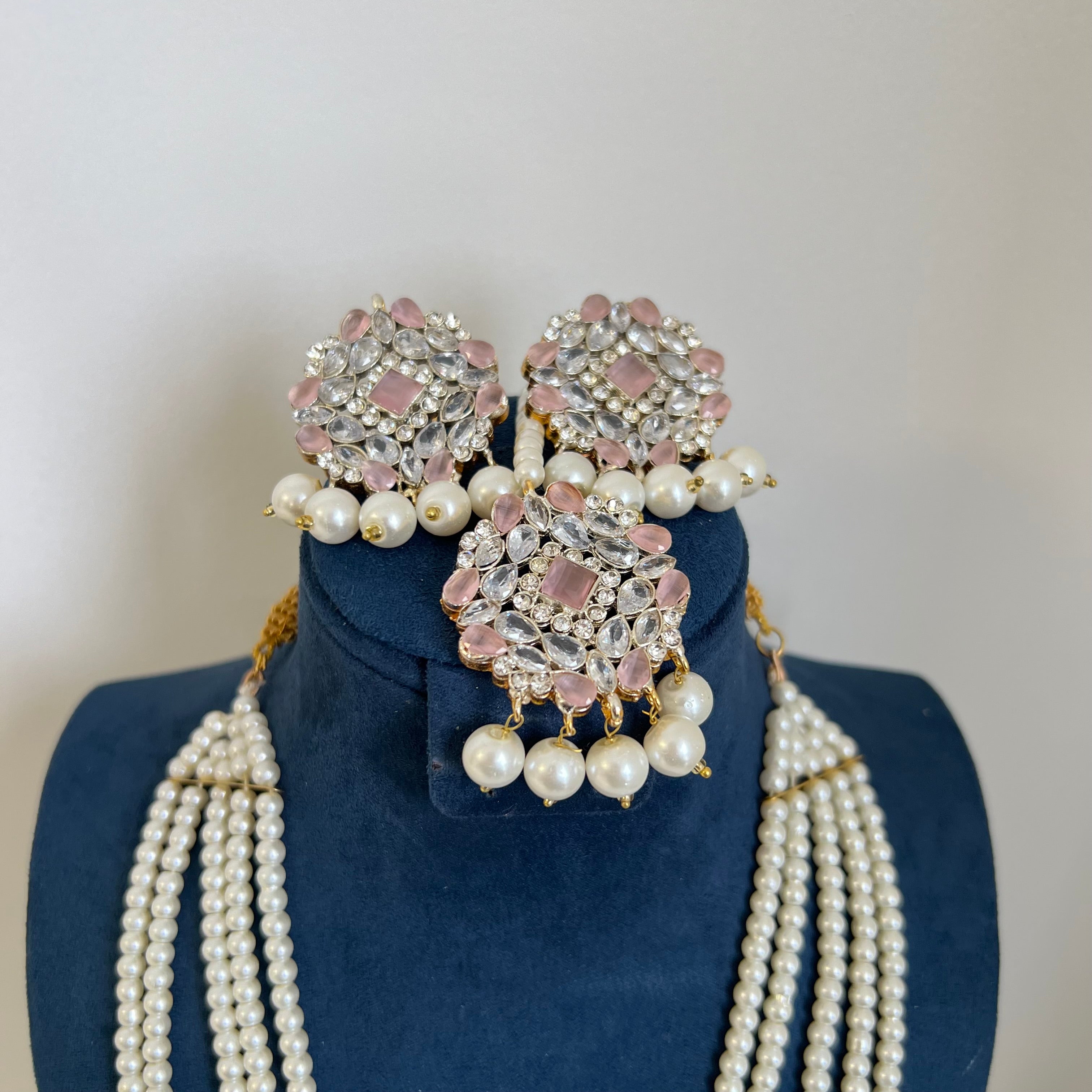 Maham long Necklace Set Baby Pink