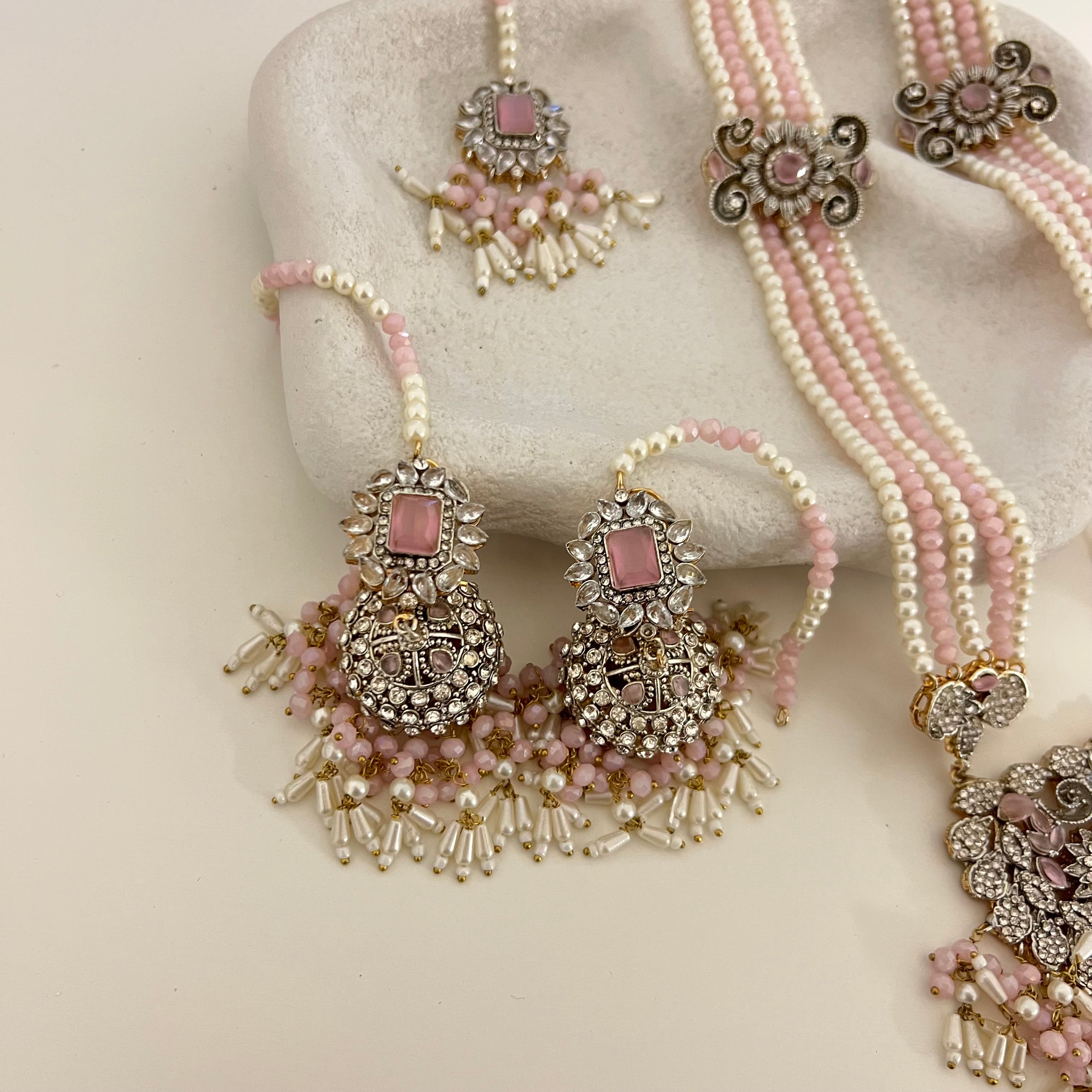Alisha Long Necklace Set