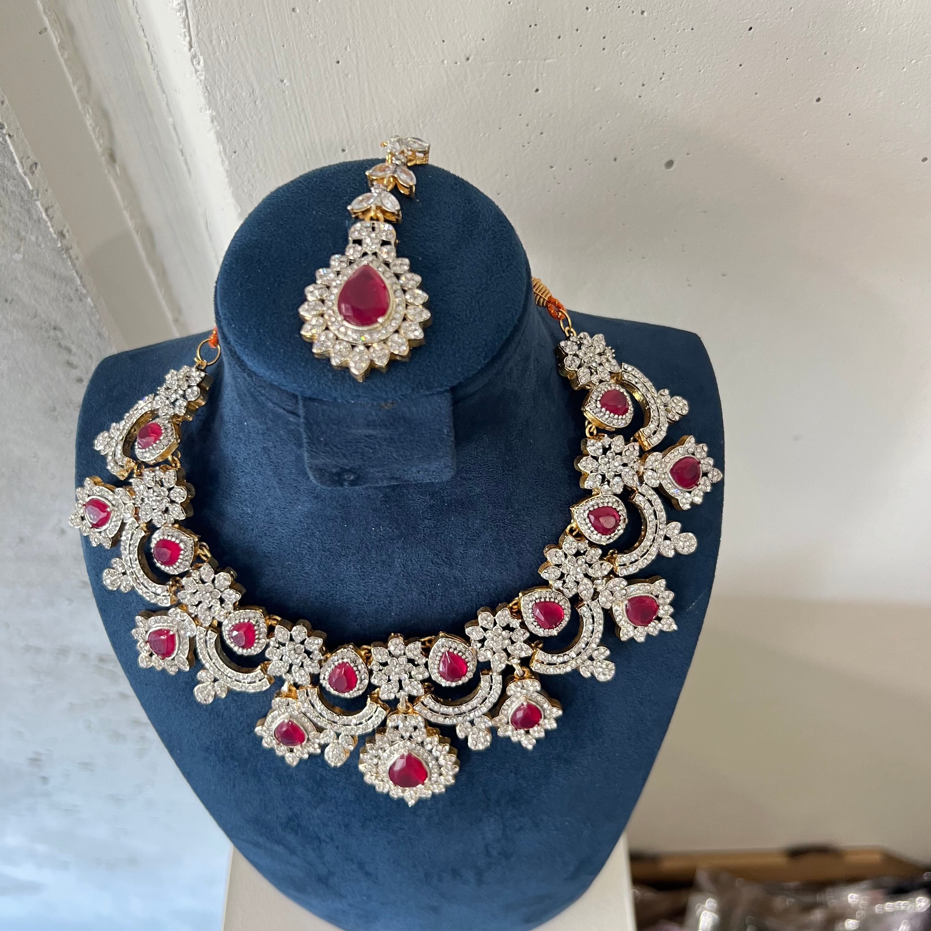 Shabina Necklace Set Hot Pink