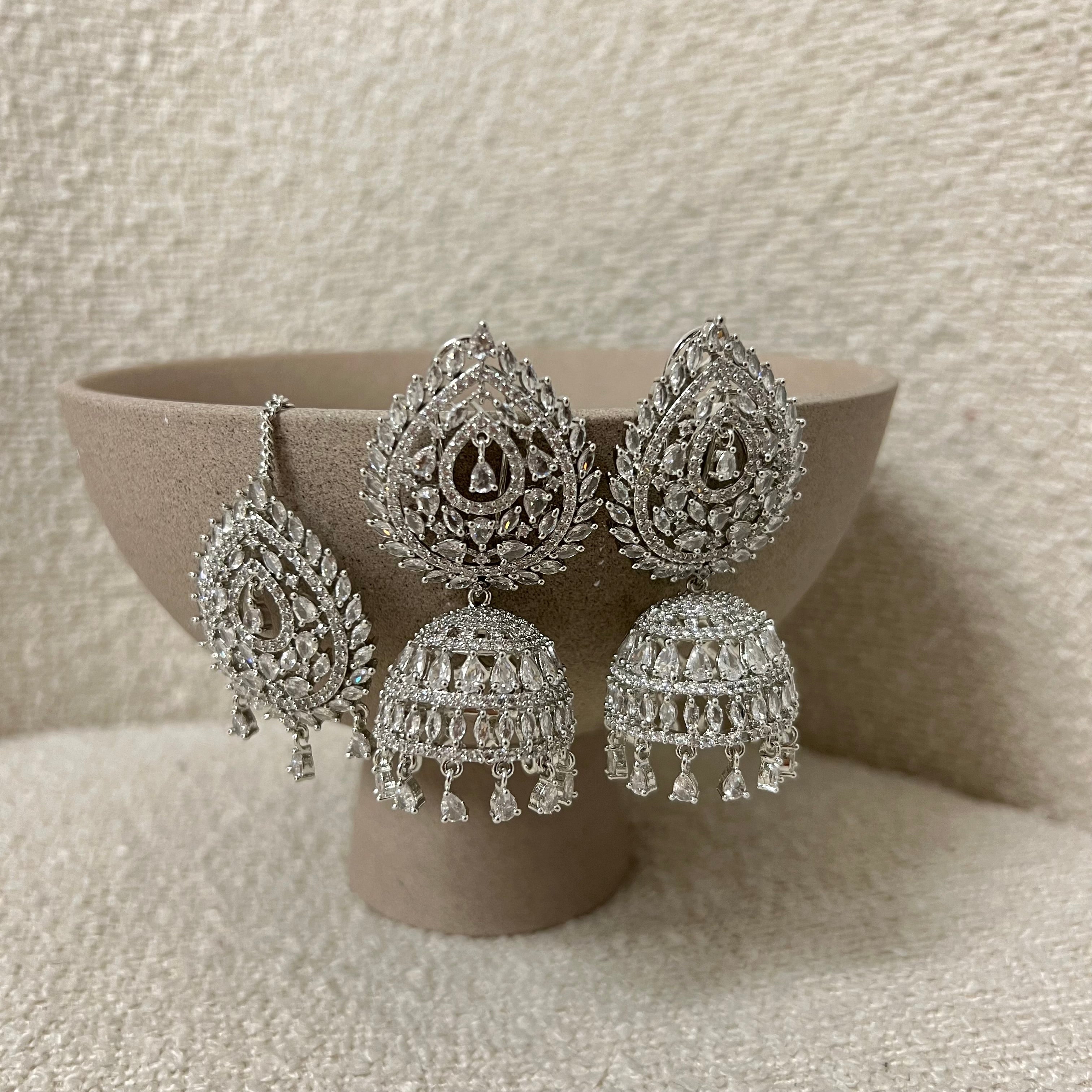 Ayah Jhumka Set