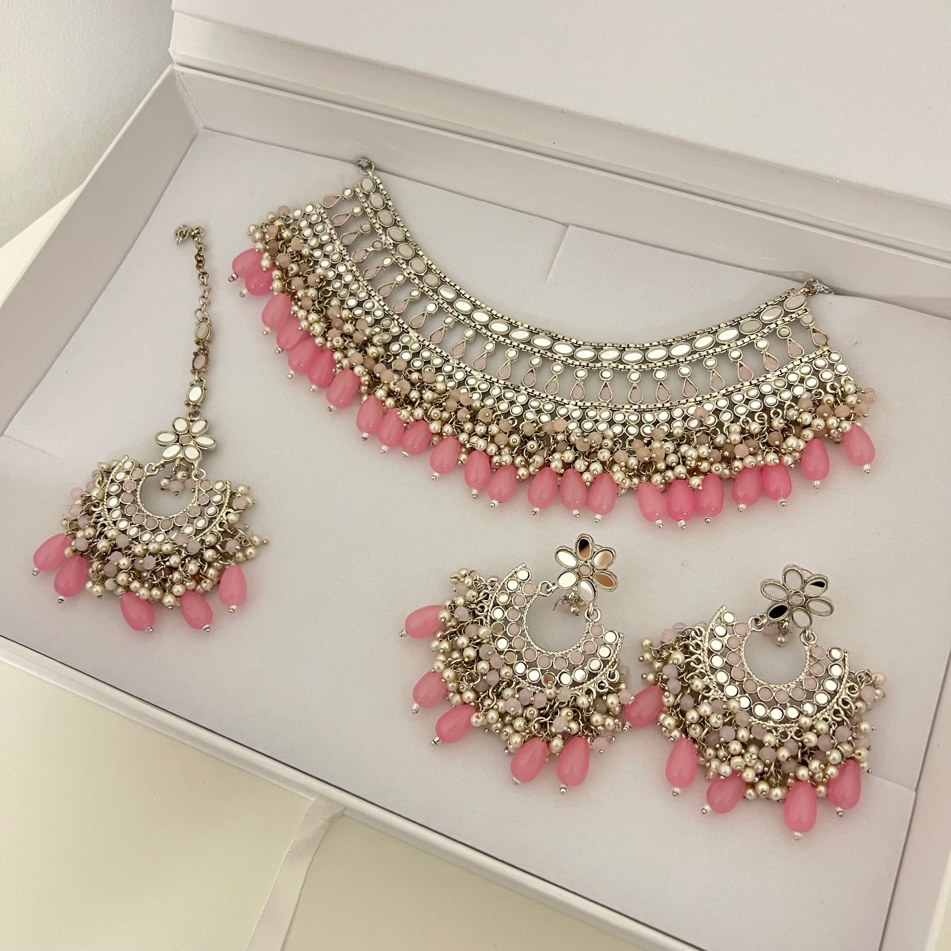 Kiara Necklace Set Pink