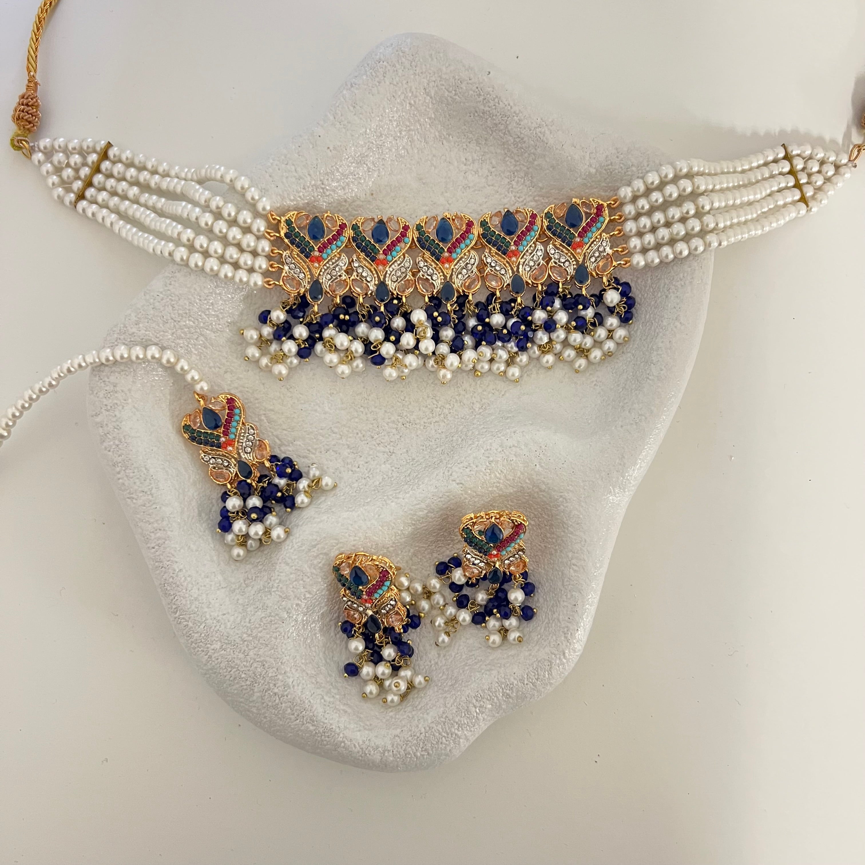 Nashwa Choker Set