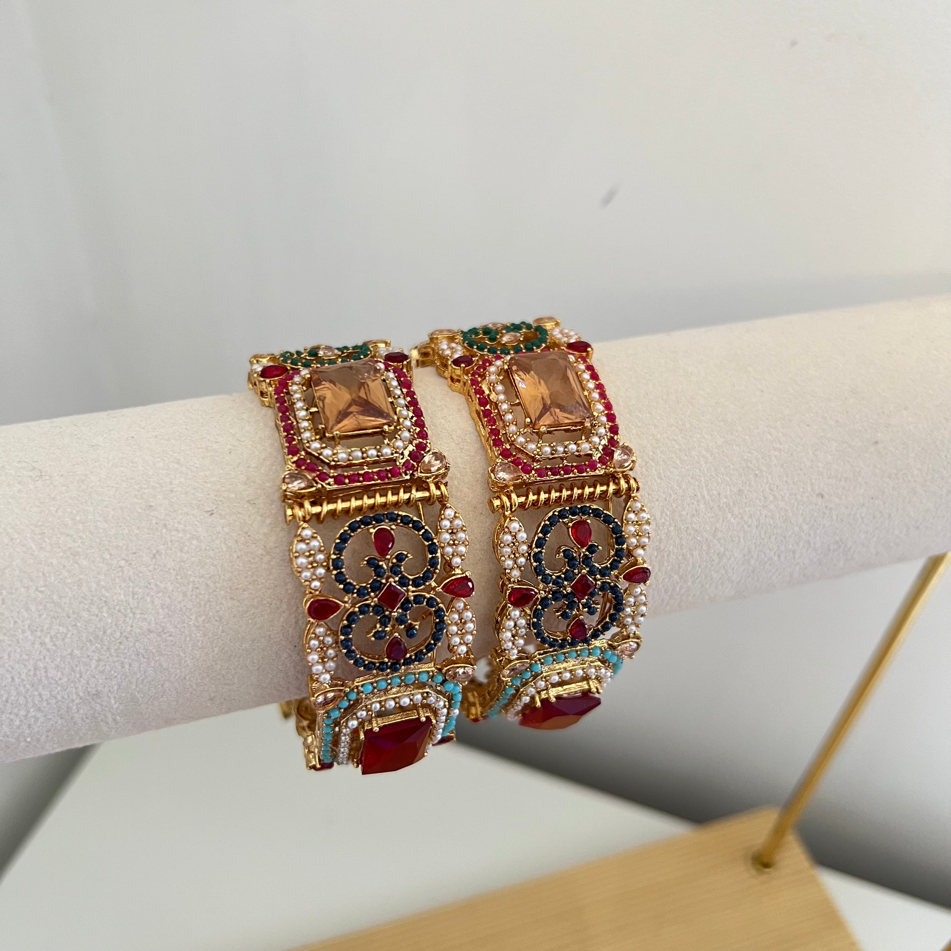 Hiba Bangle Gold/Red