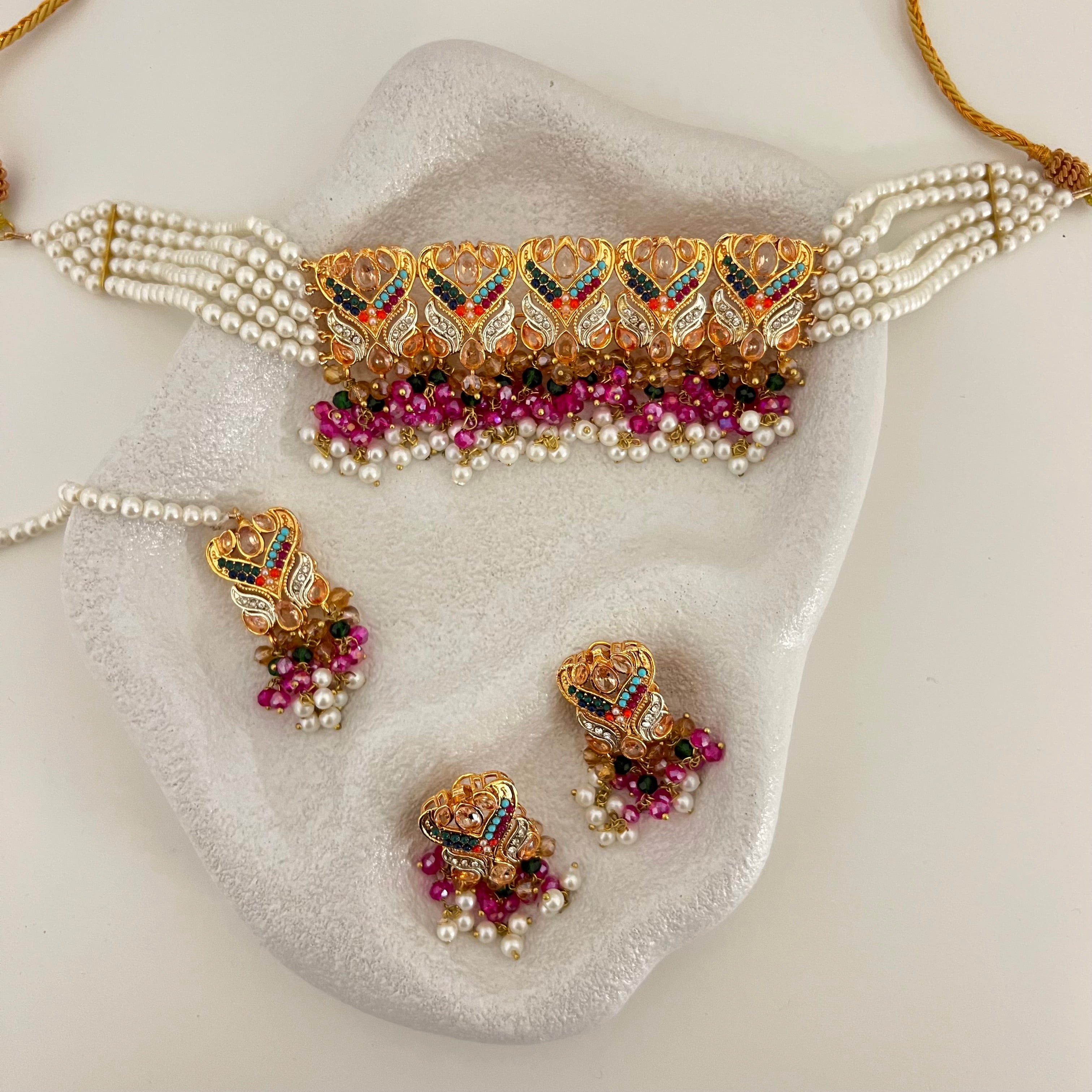 Nashwa Choker Set