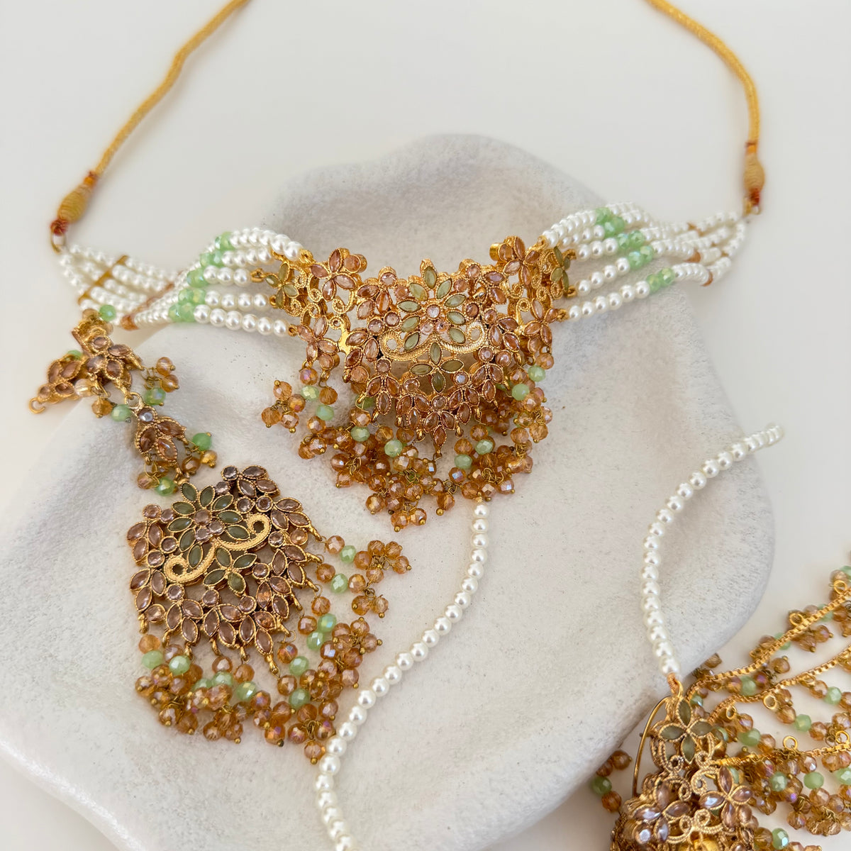 Mahira Choker Set