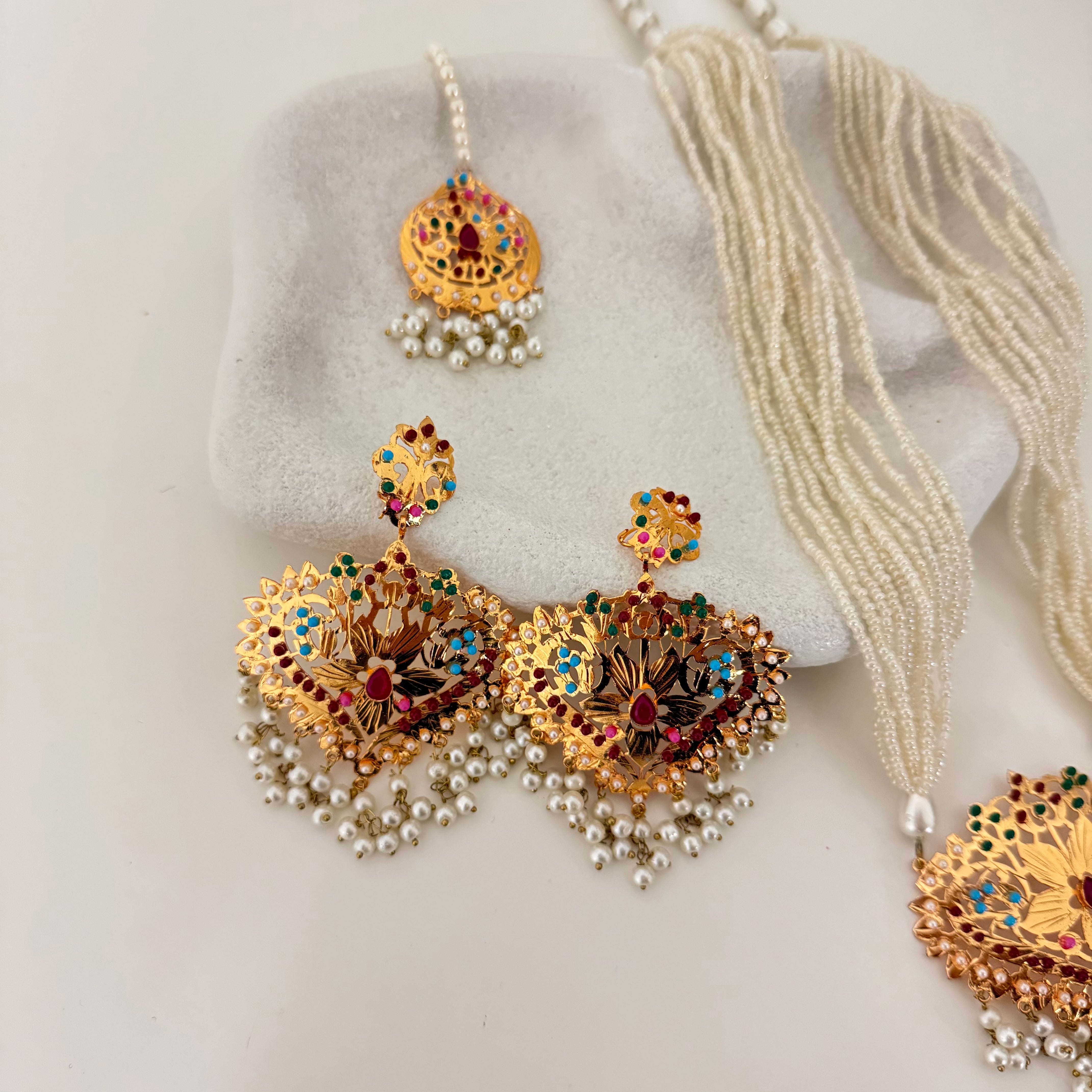 Uzma Necklace Set