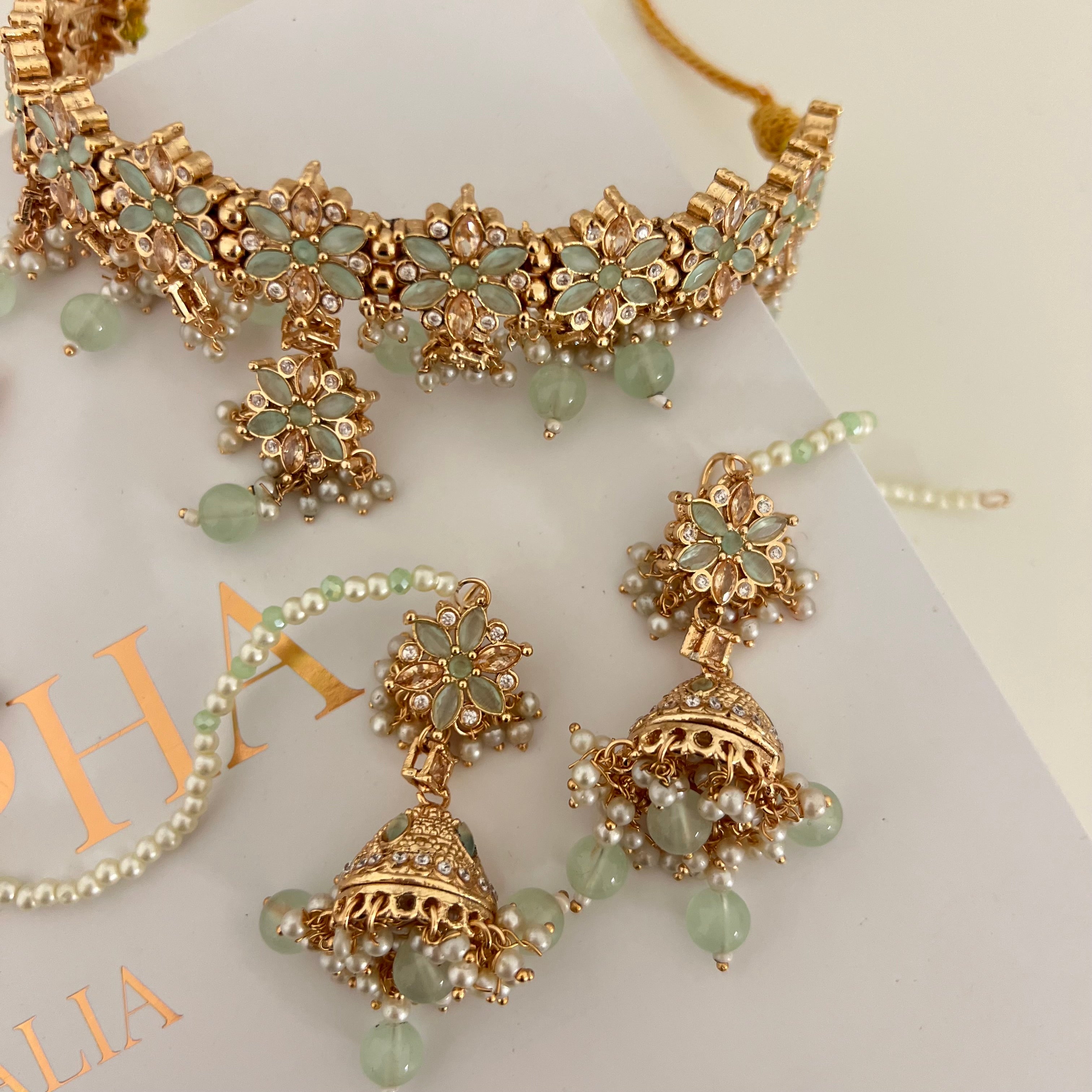 Freya Choker Set