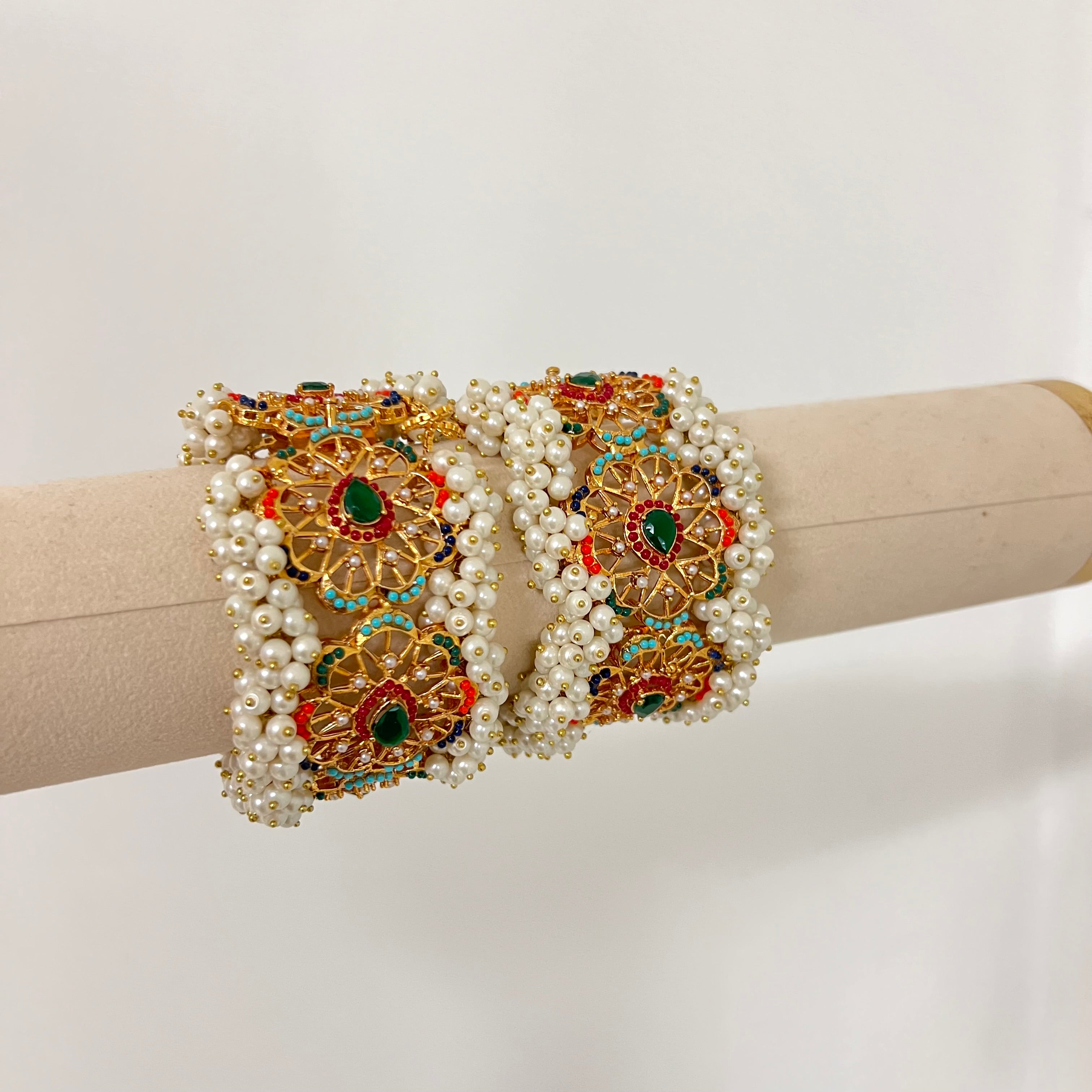 Rehmat Bangles