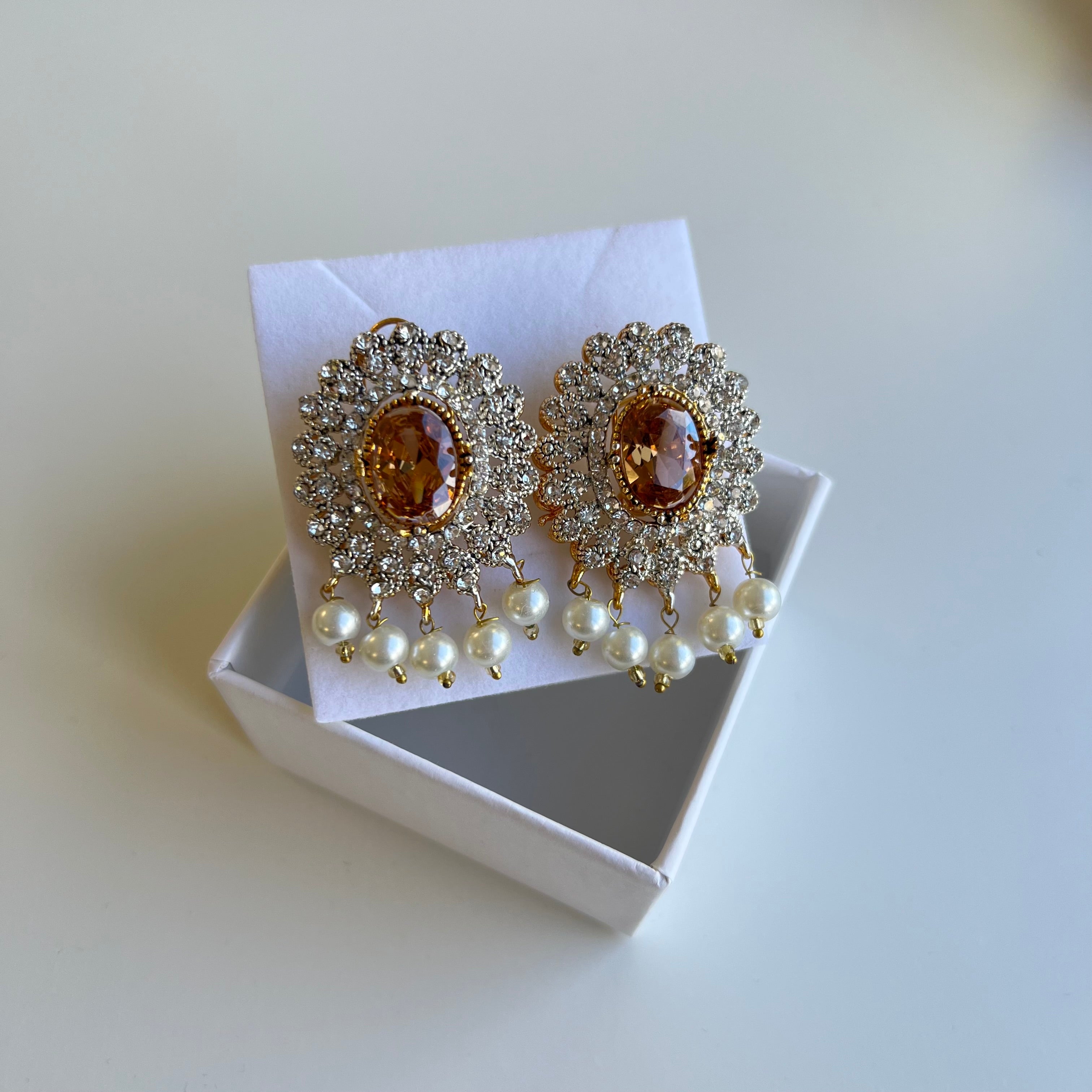 Maya Statement Studs Gold