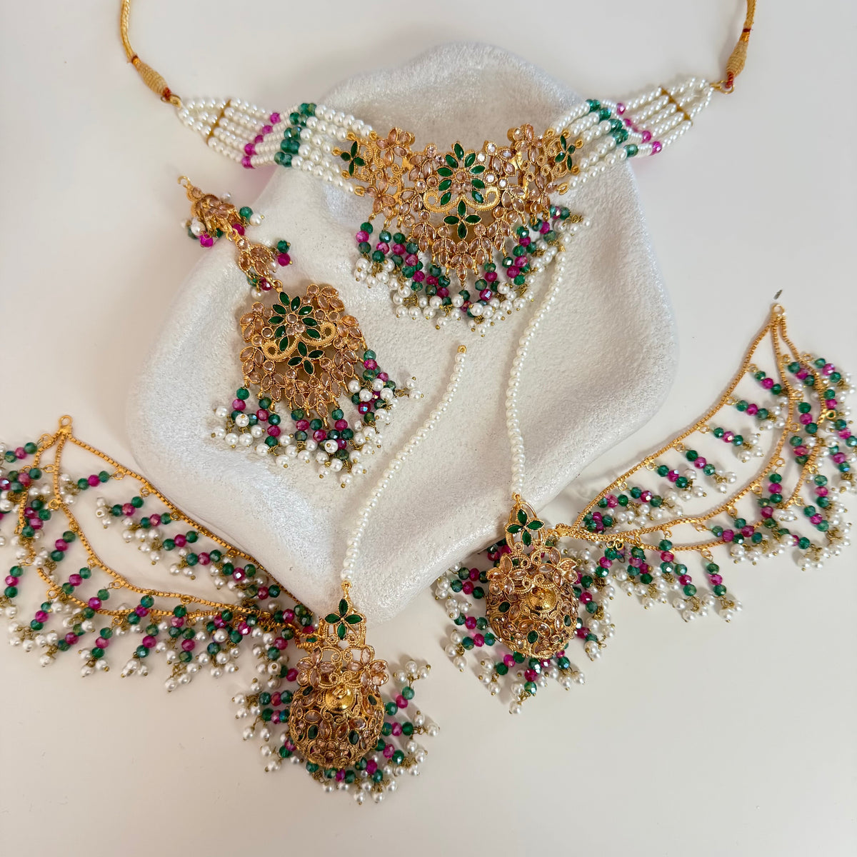 Mahira Choker Set