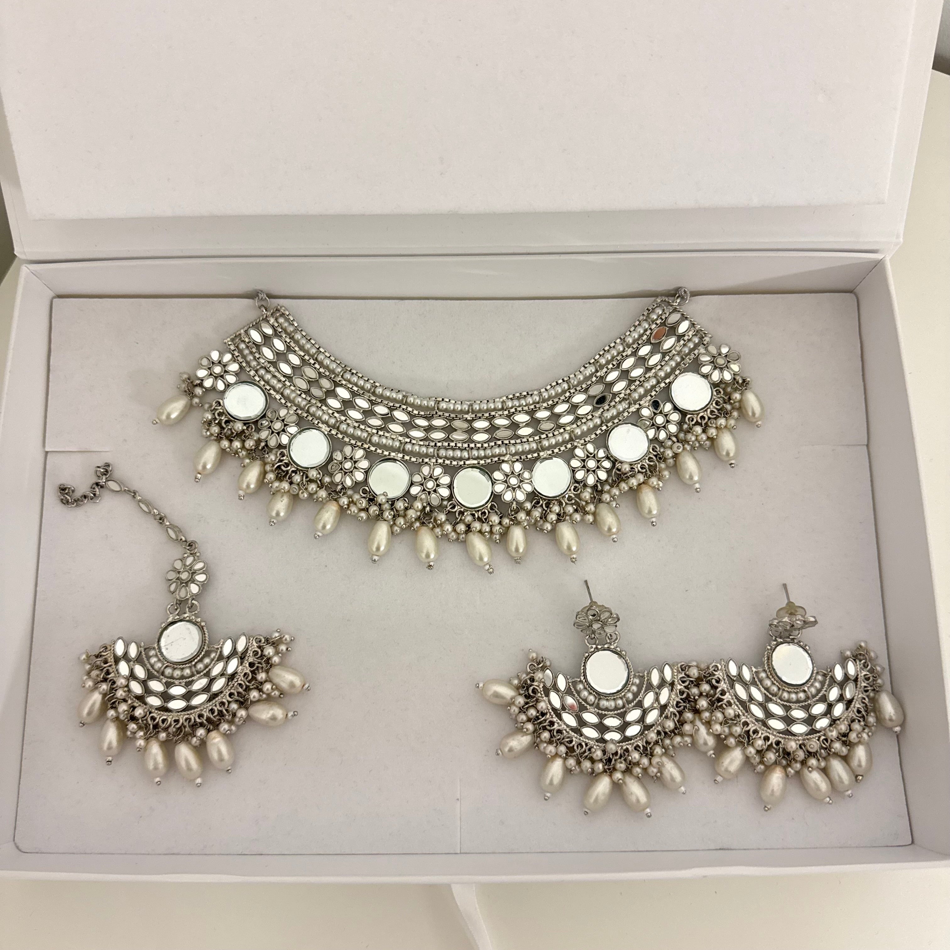 Abeer Necklace Set