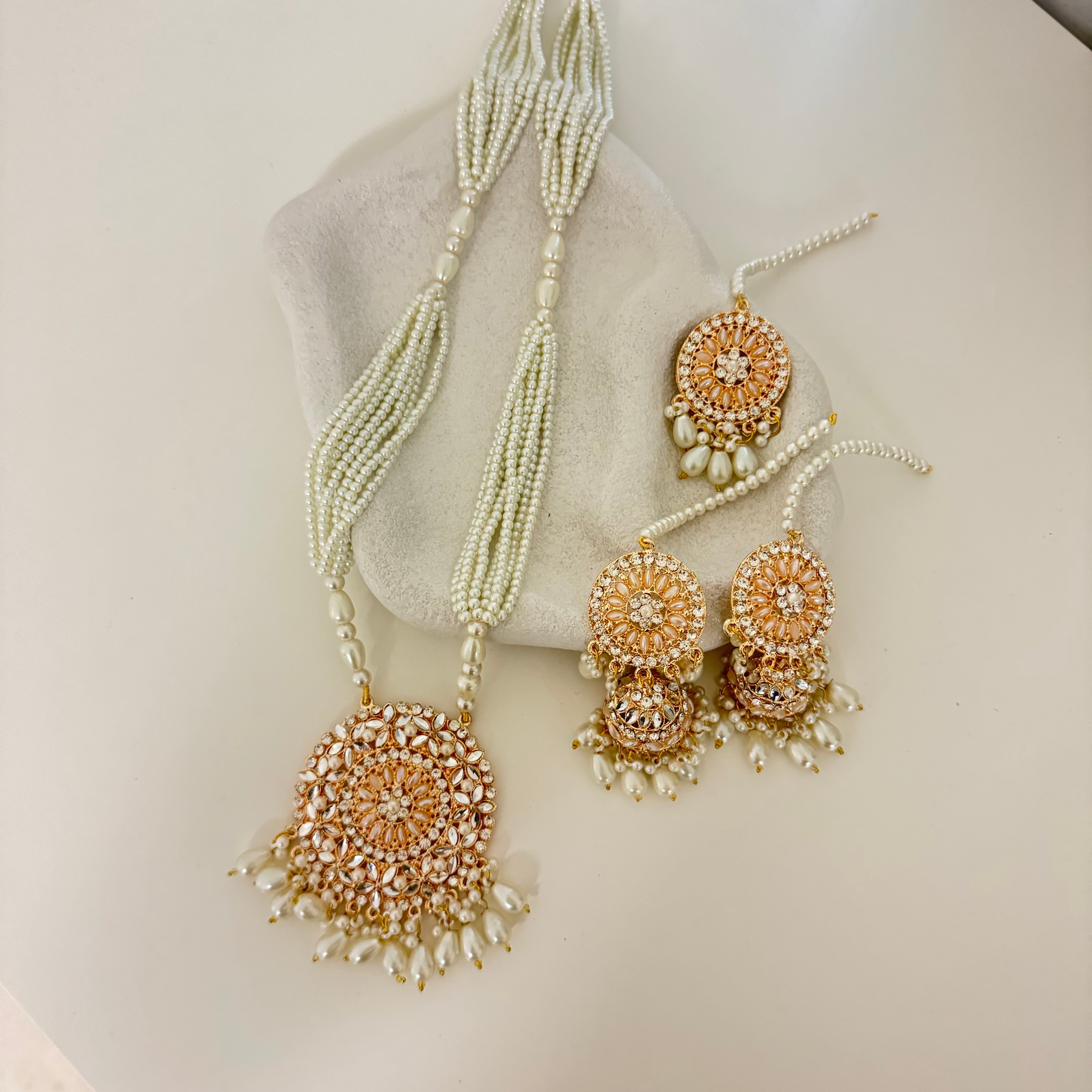 Sophie Necklace Set