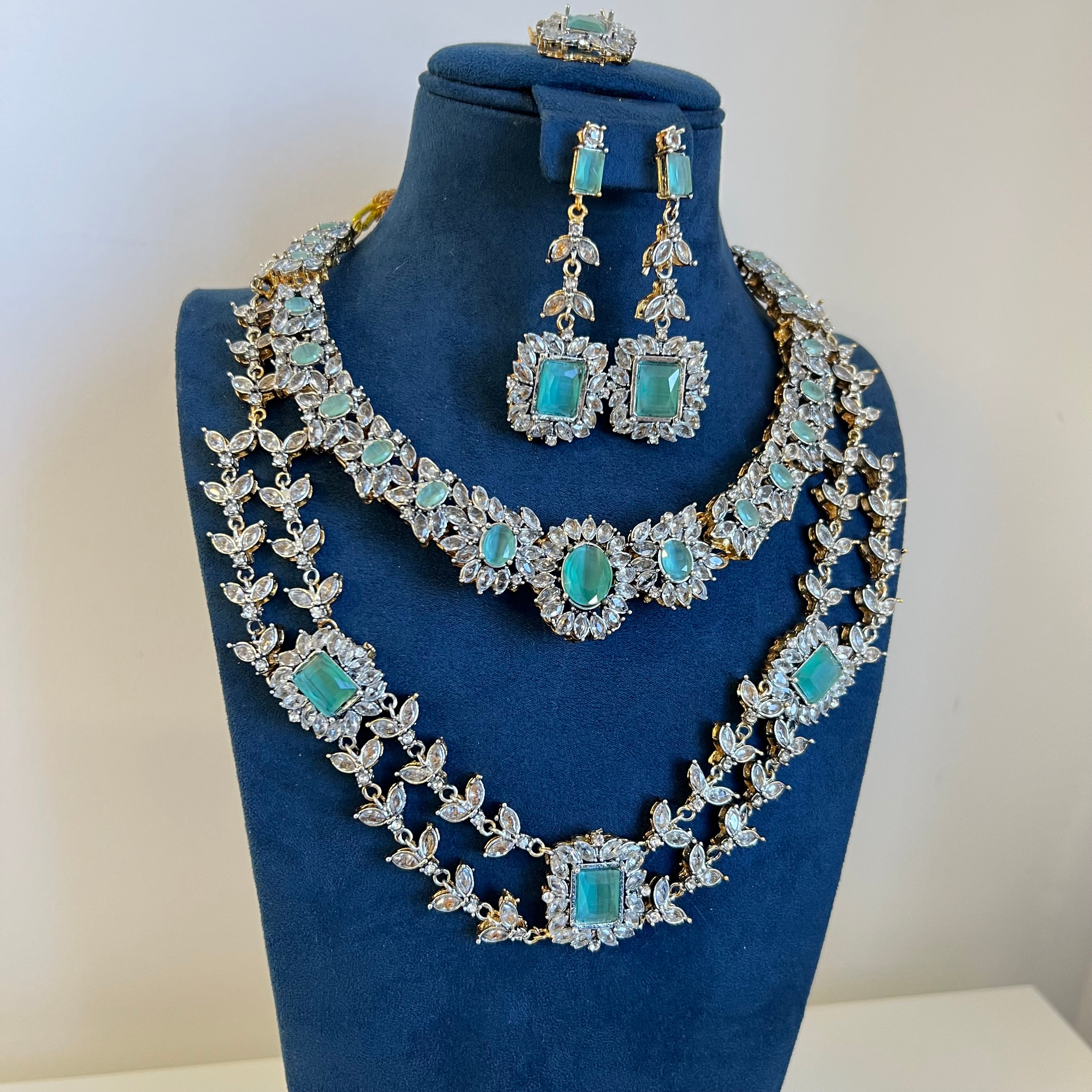 Zarnab Necklace Set Mint