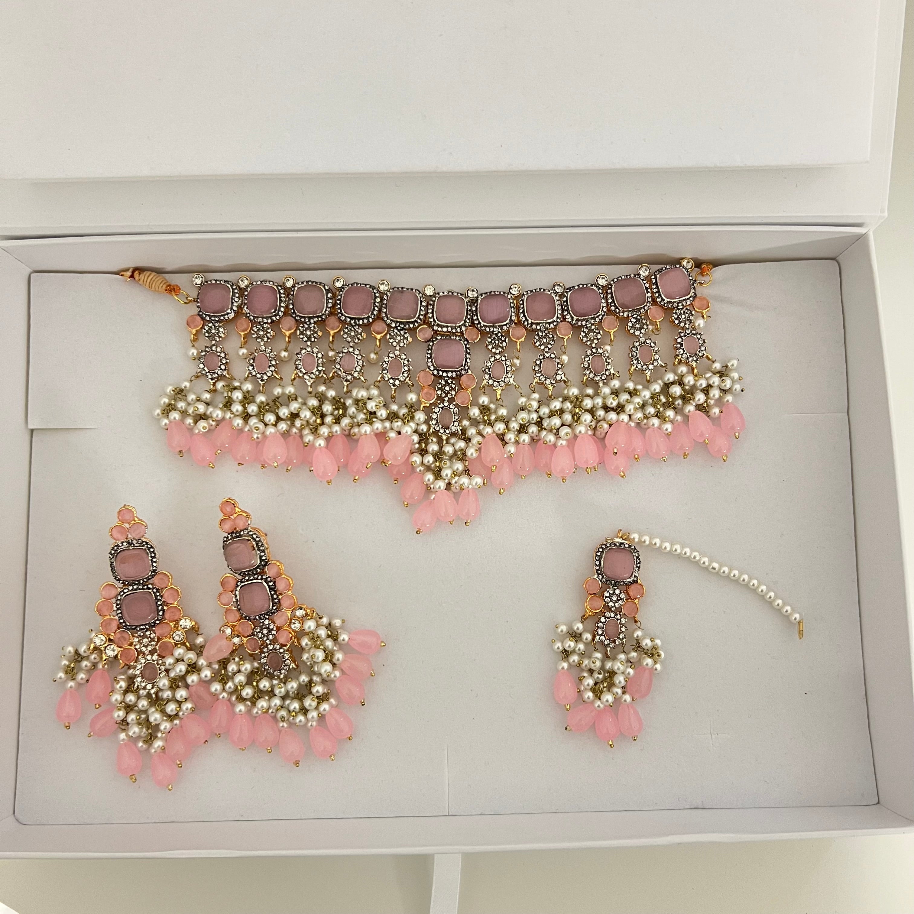 Zohra Choker Set