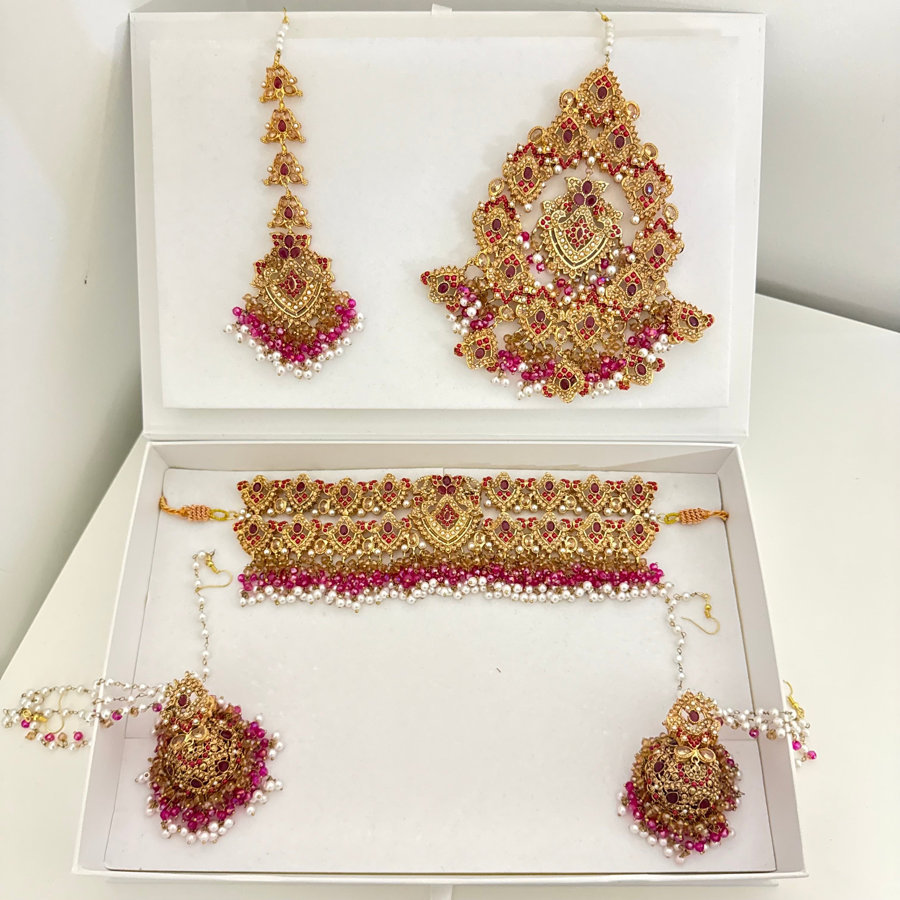 Isha Choker Set Pink & Gold