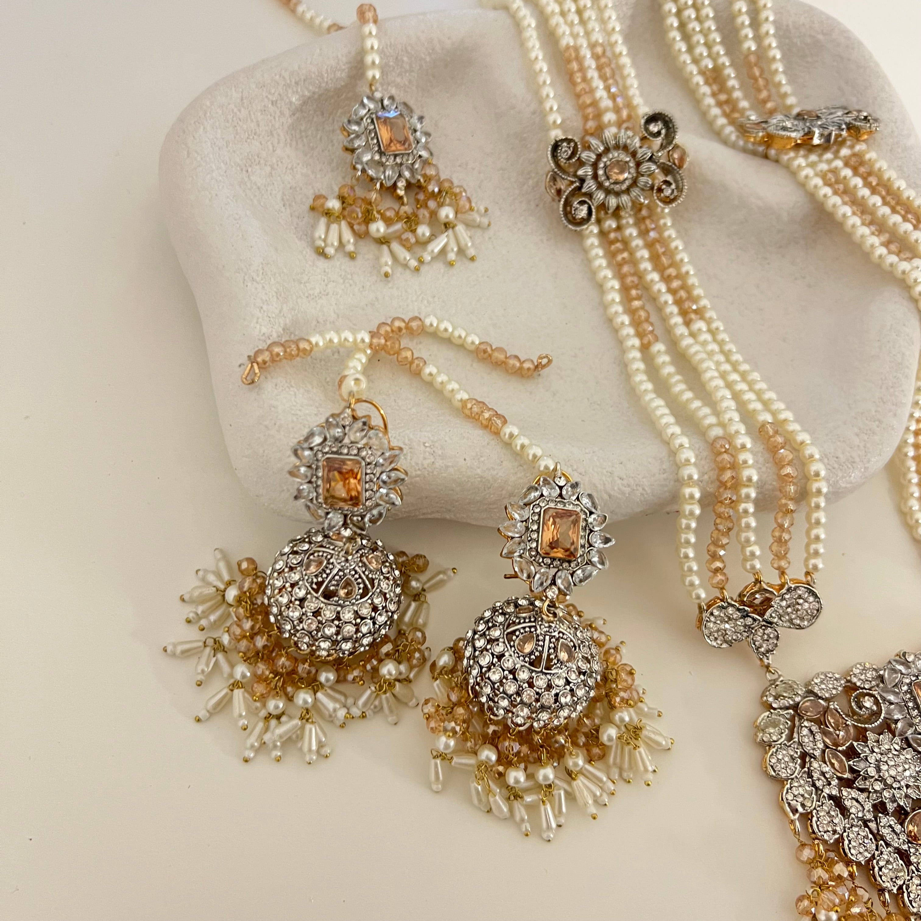 Alisha Long Necklace Set