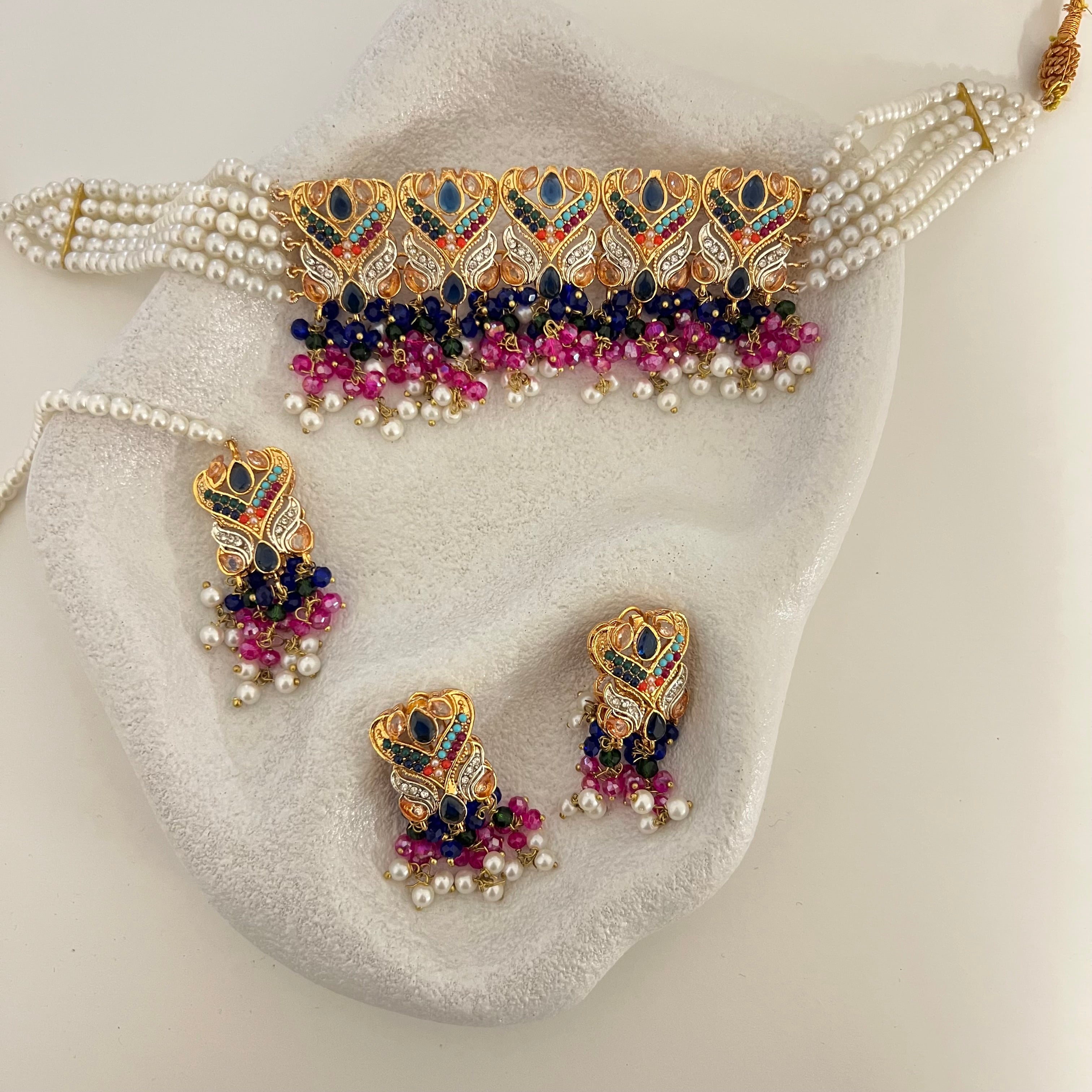 Nashwa Choker Set