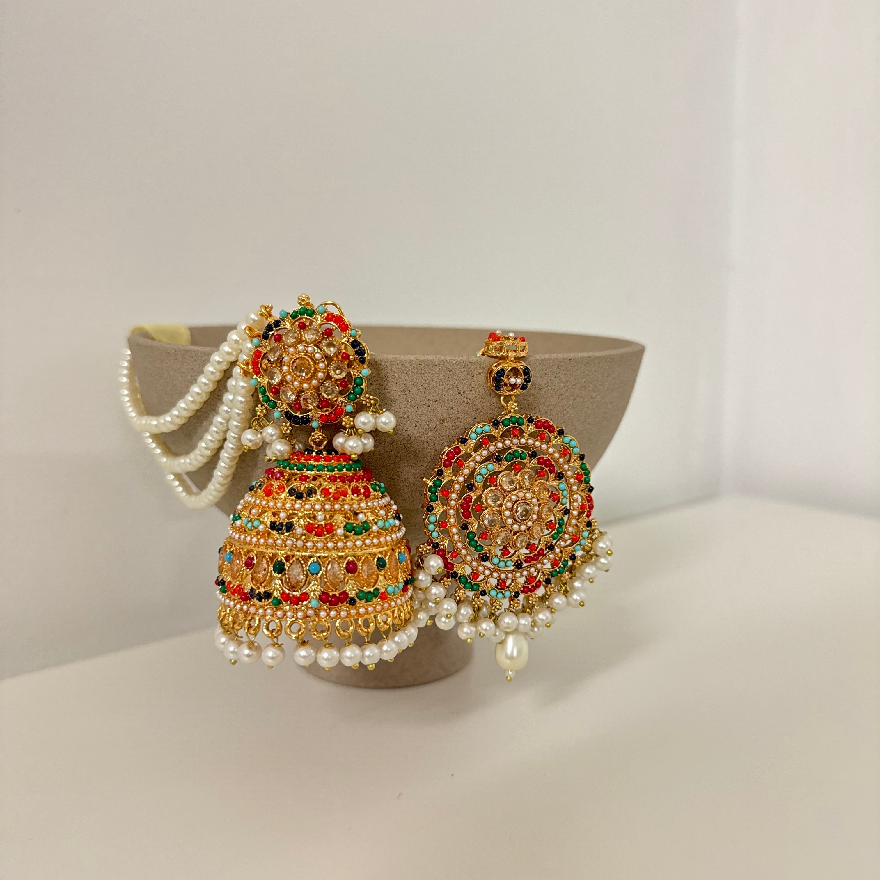 Zeenia Earrings & tikka
