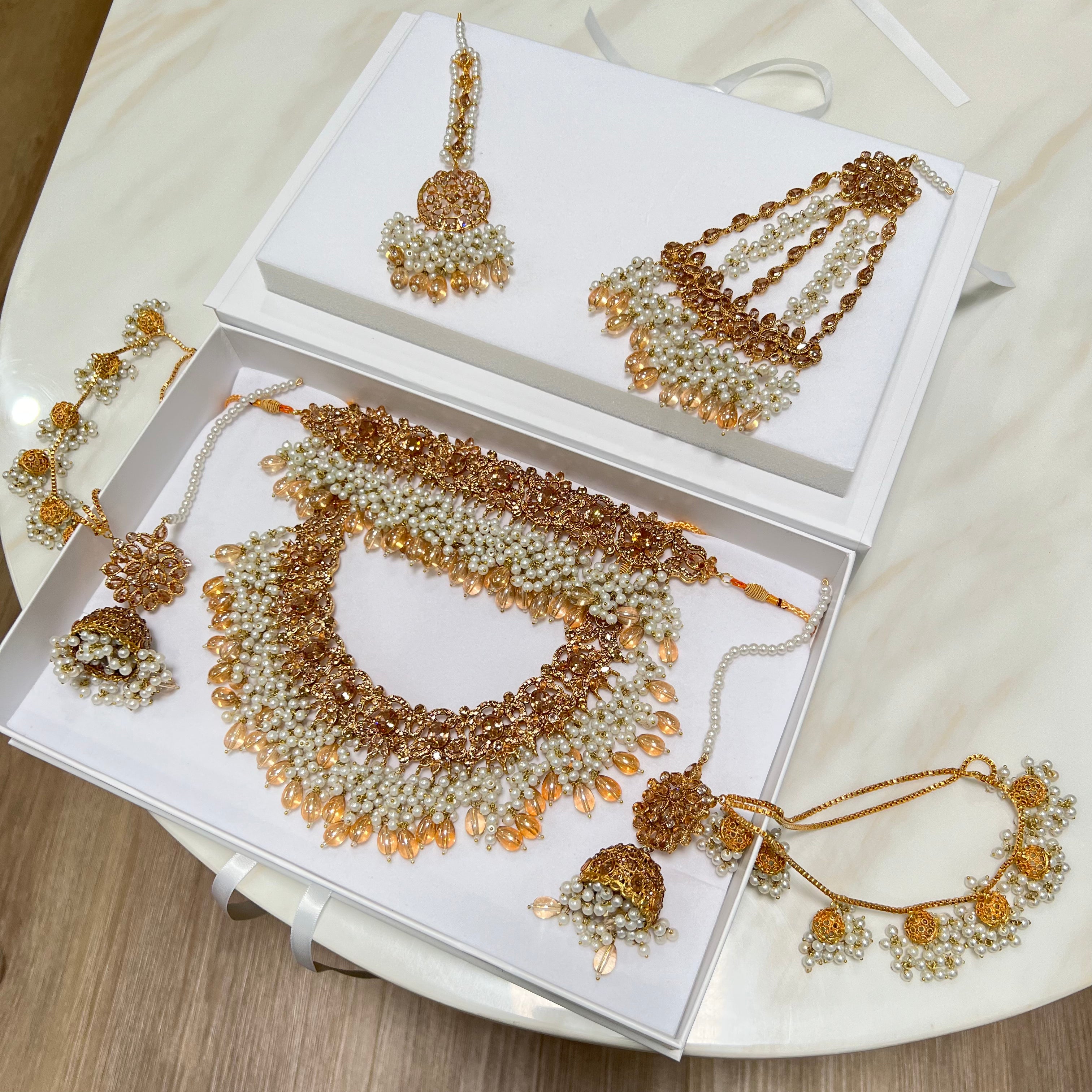 Somy Bridal Set Luxury Gold