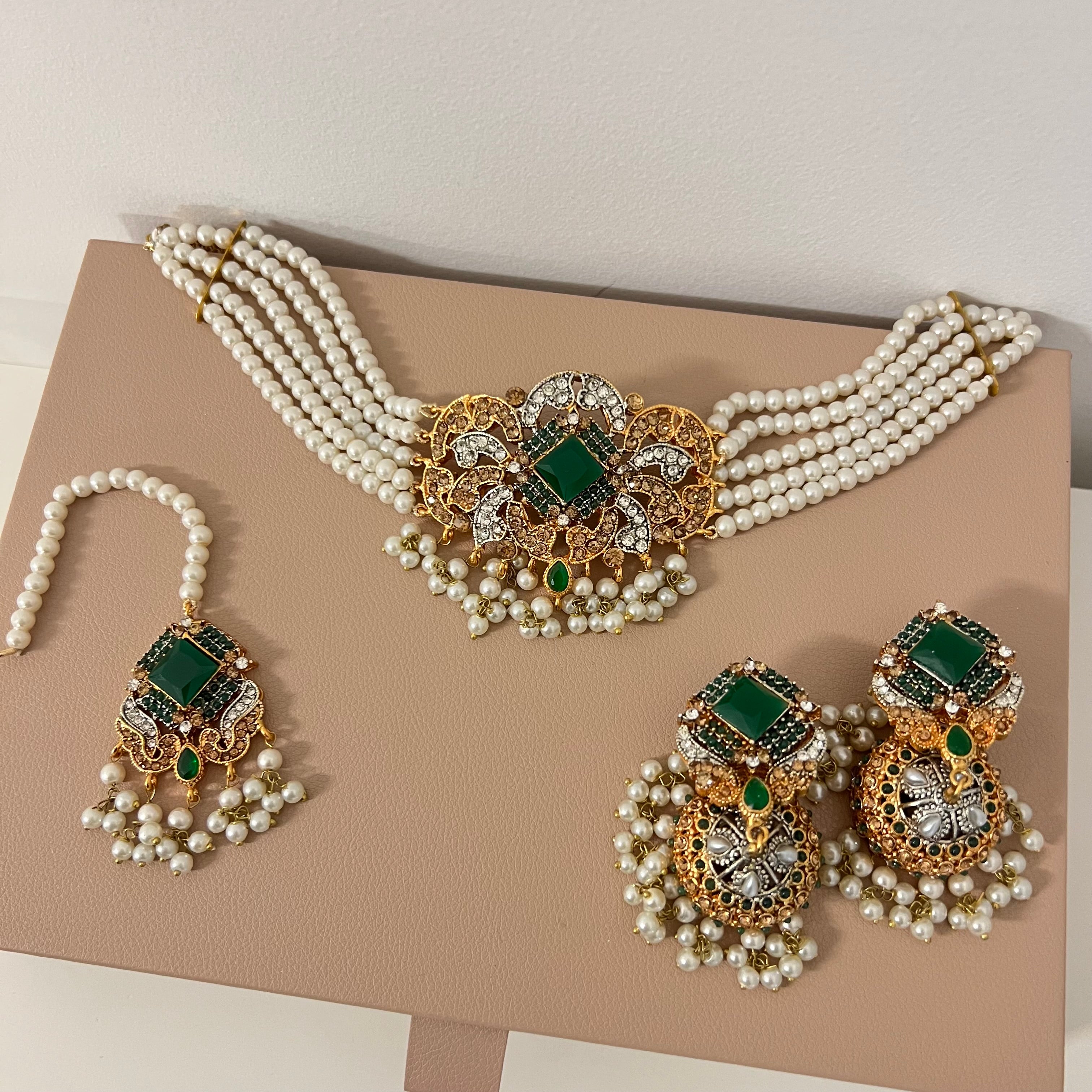 Diana Choker Set Green