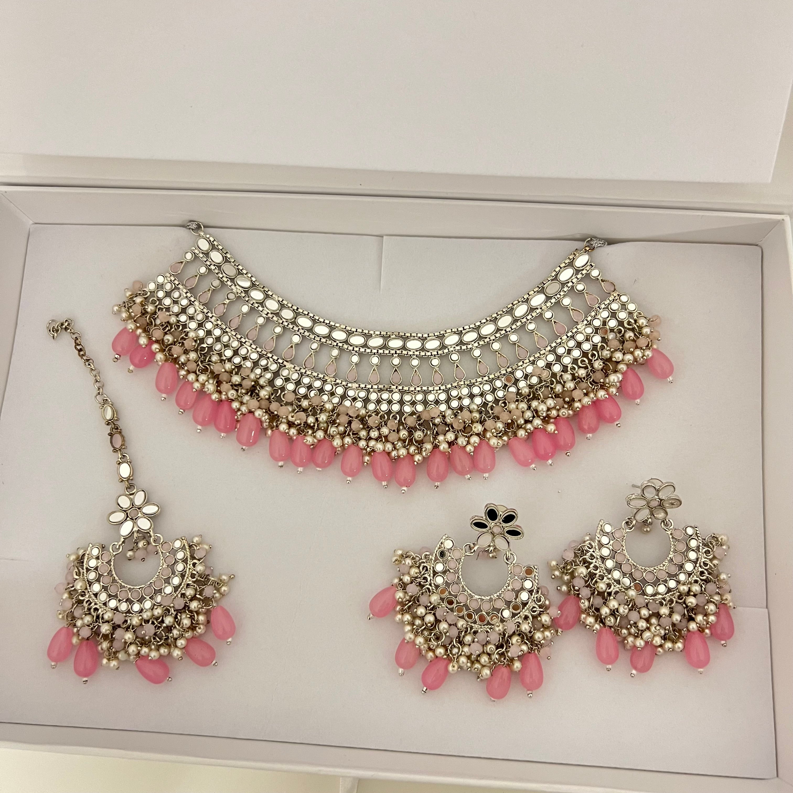 Kiara Necklace Set Pink