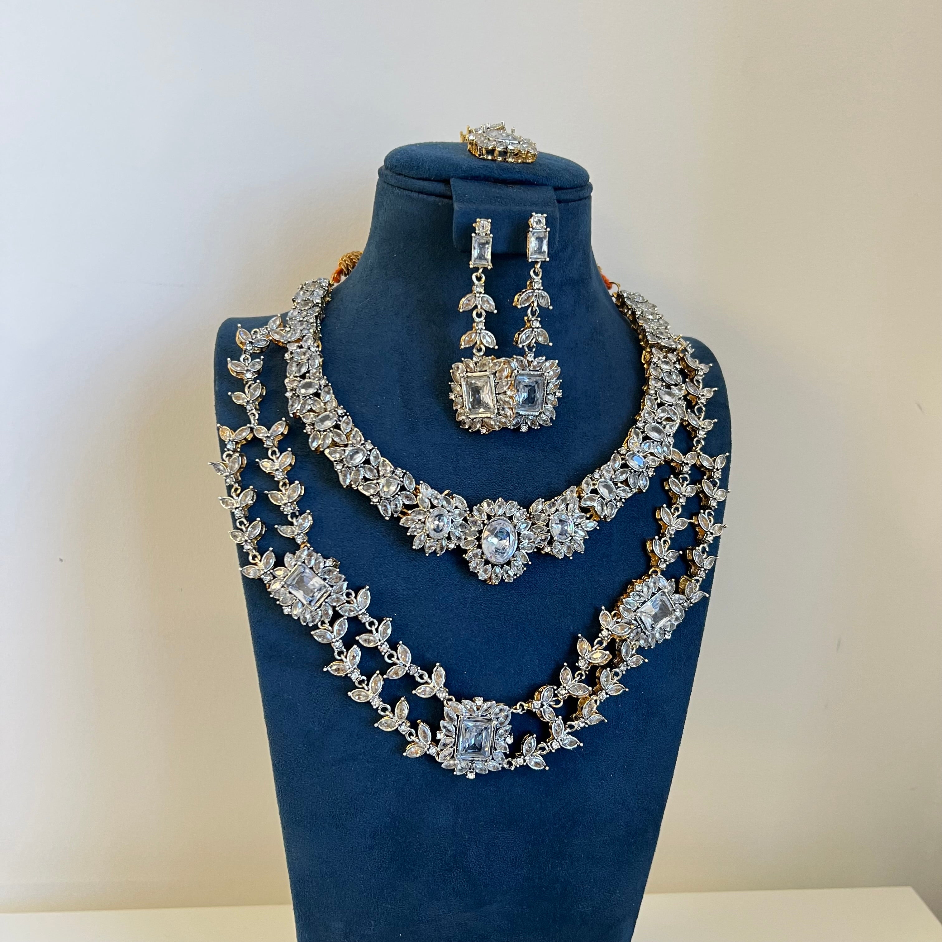 Zarnab Necklace Set Silver