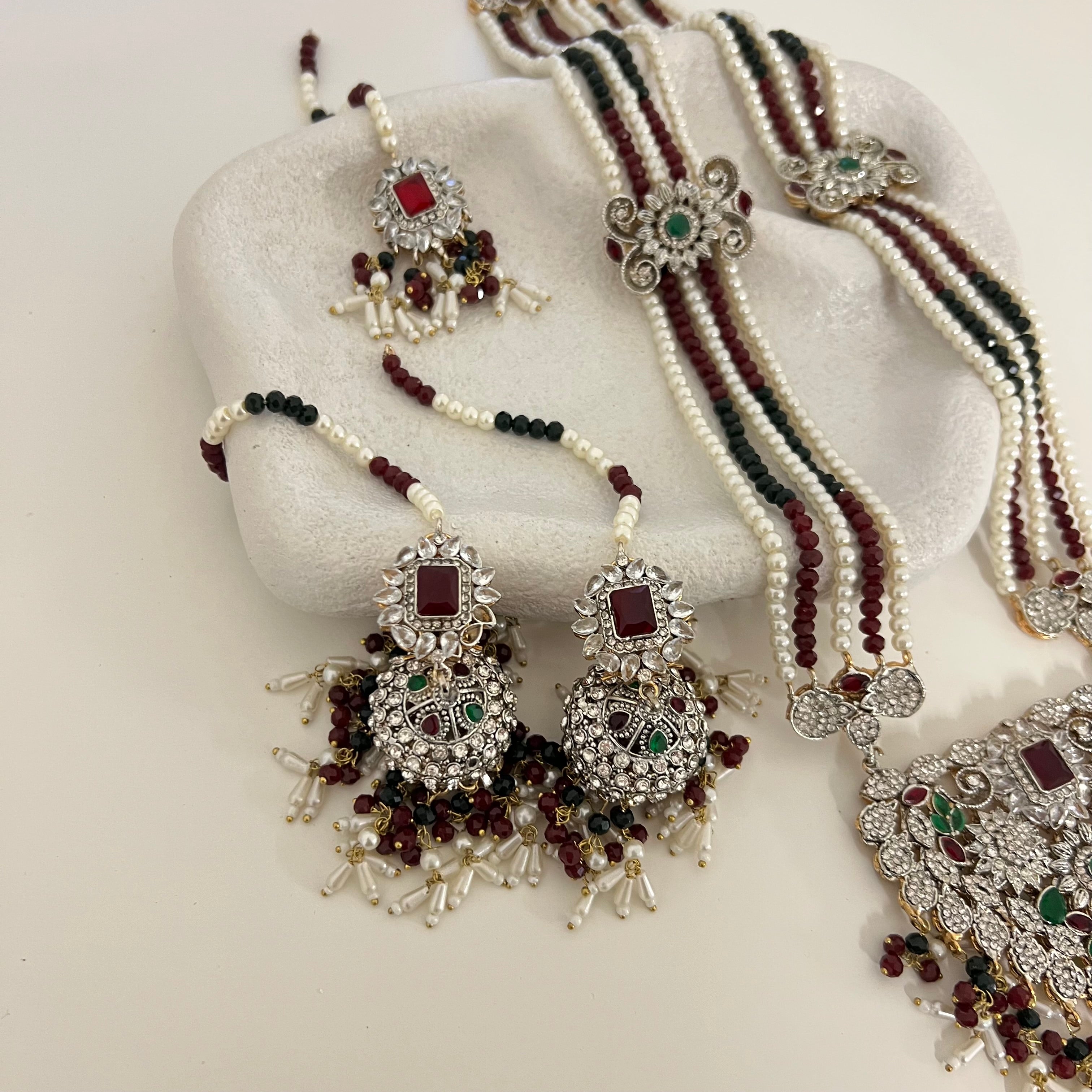 Alisha Long Necklace Set