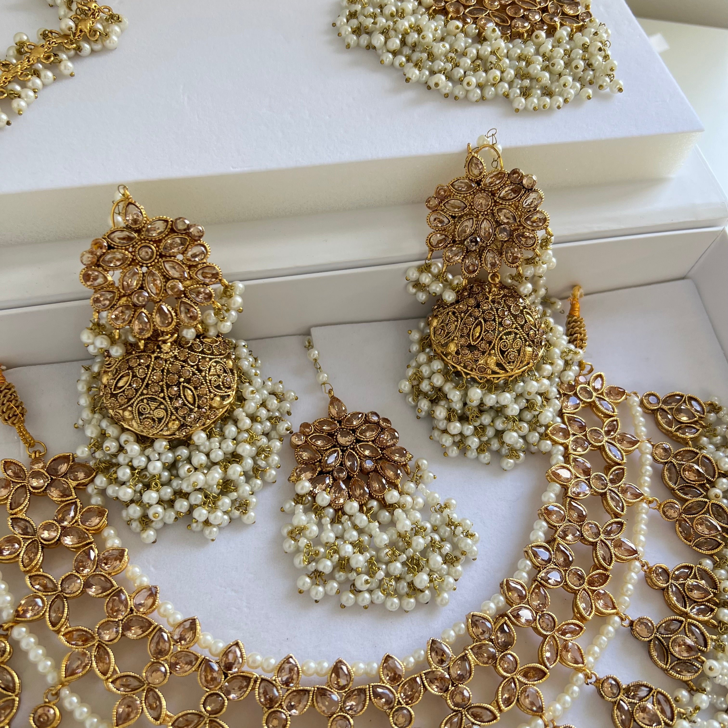 Mahir Bridal Set Gold