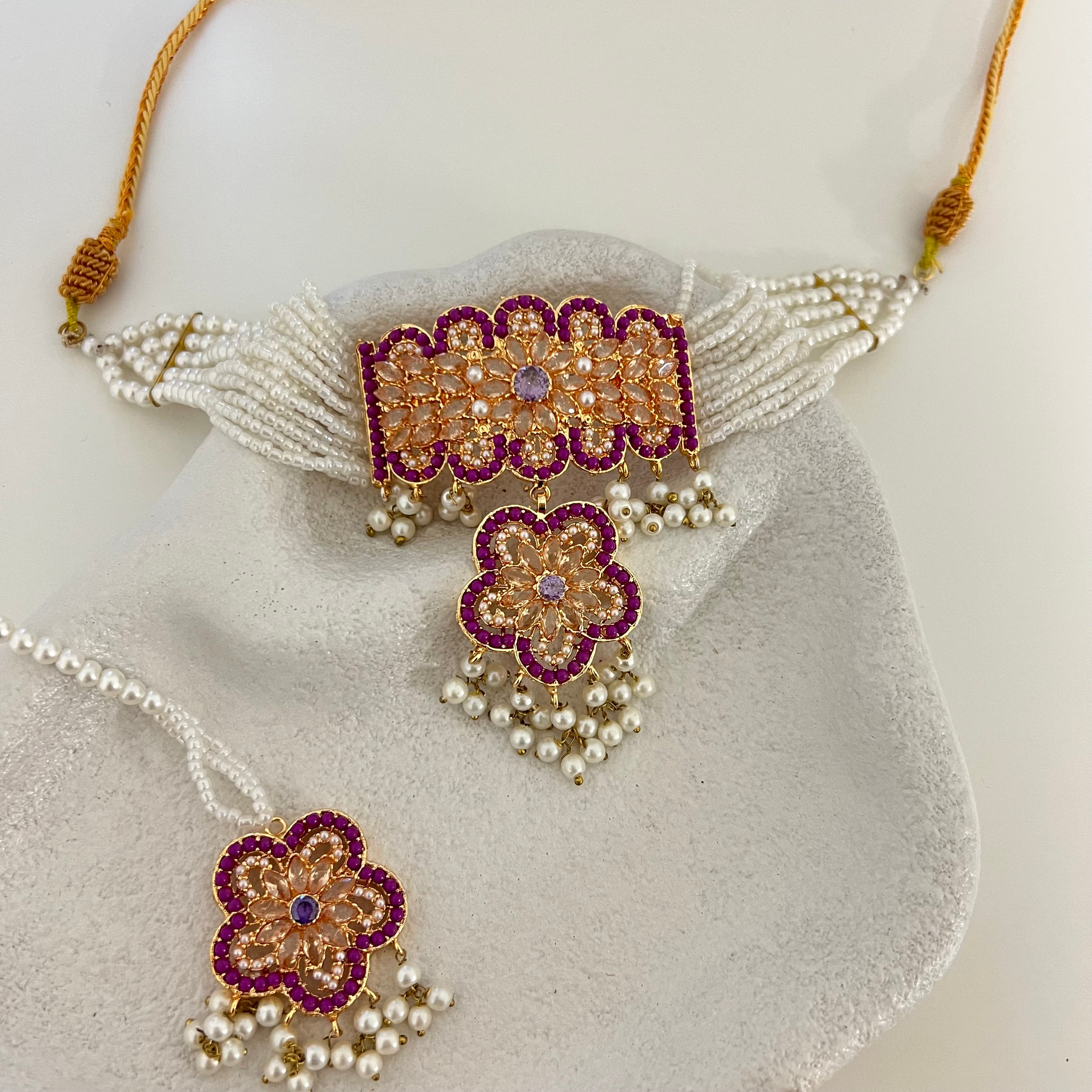 kamila Choker Set