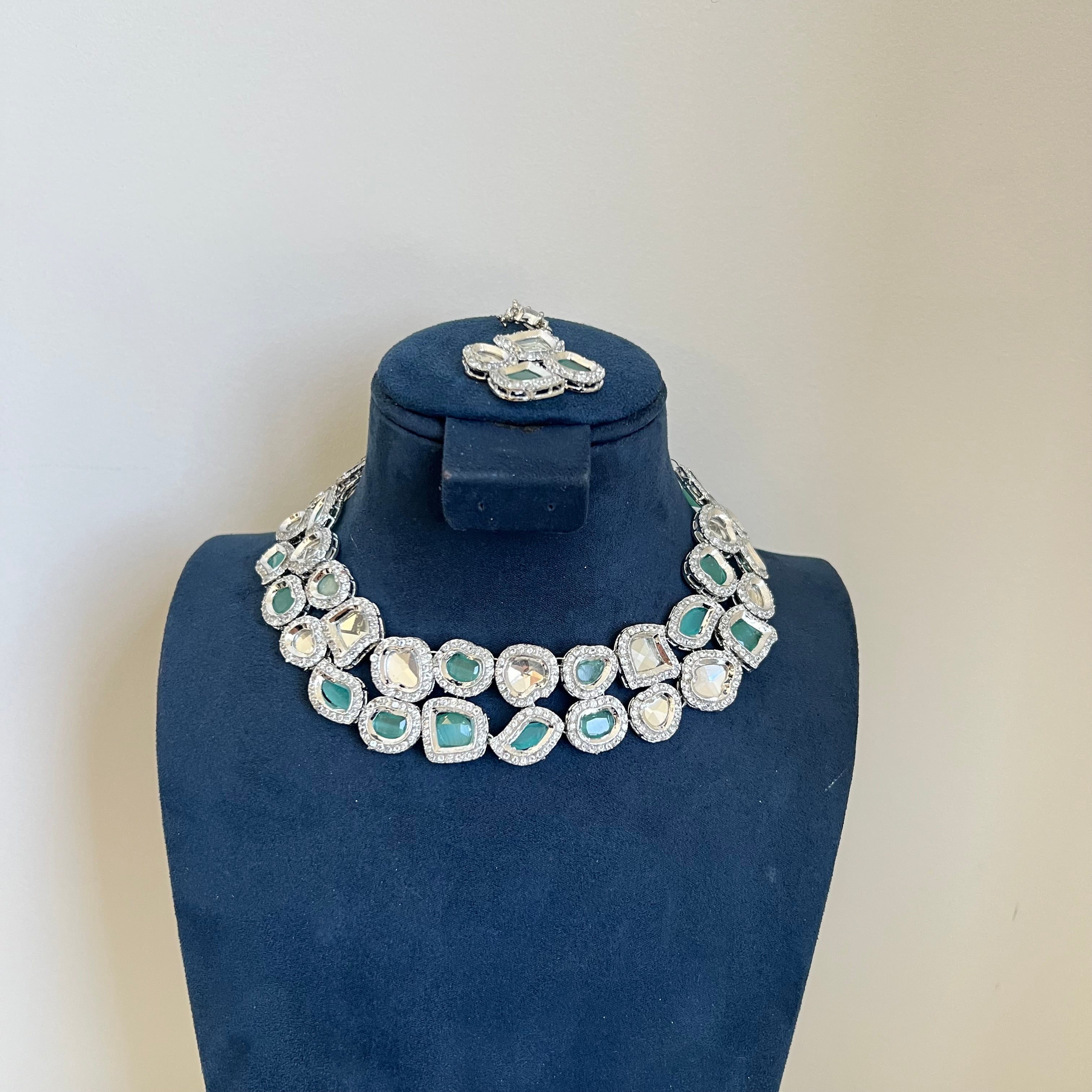 Vani Necklace Set Mint