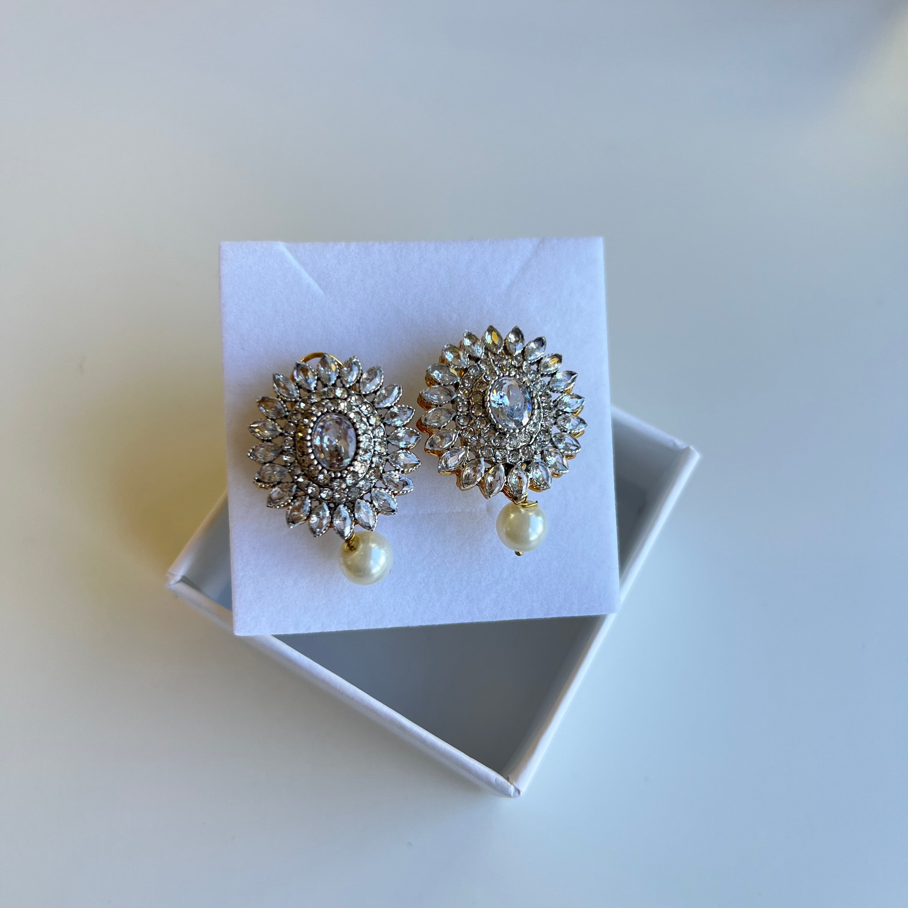 Nadia Studs Silver