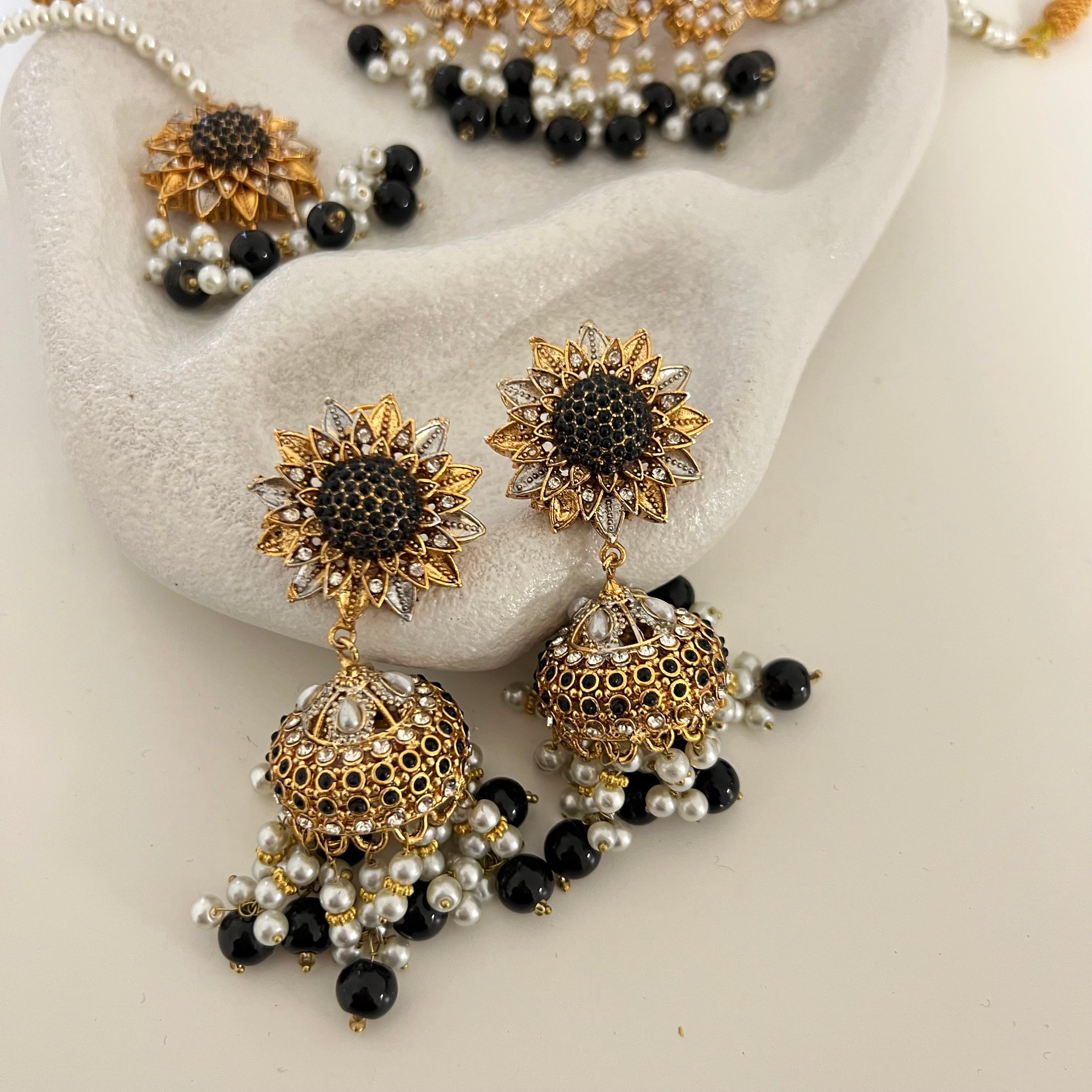Kajal Choker Set