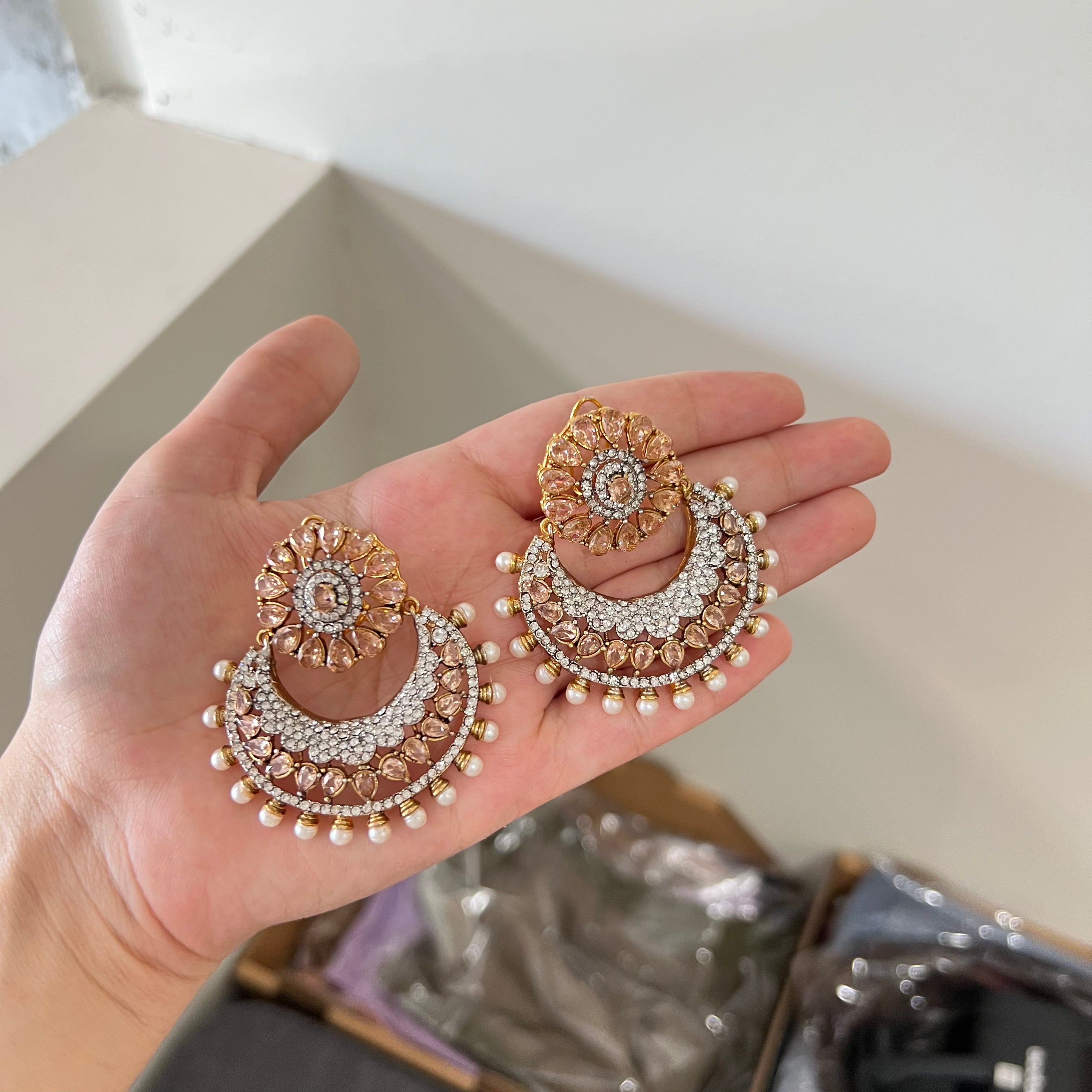 Nisha Earrings Gold