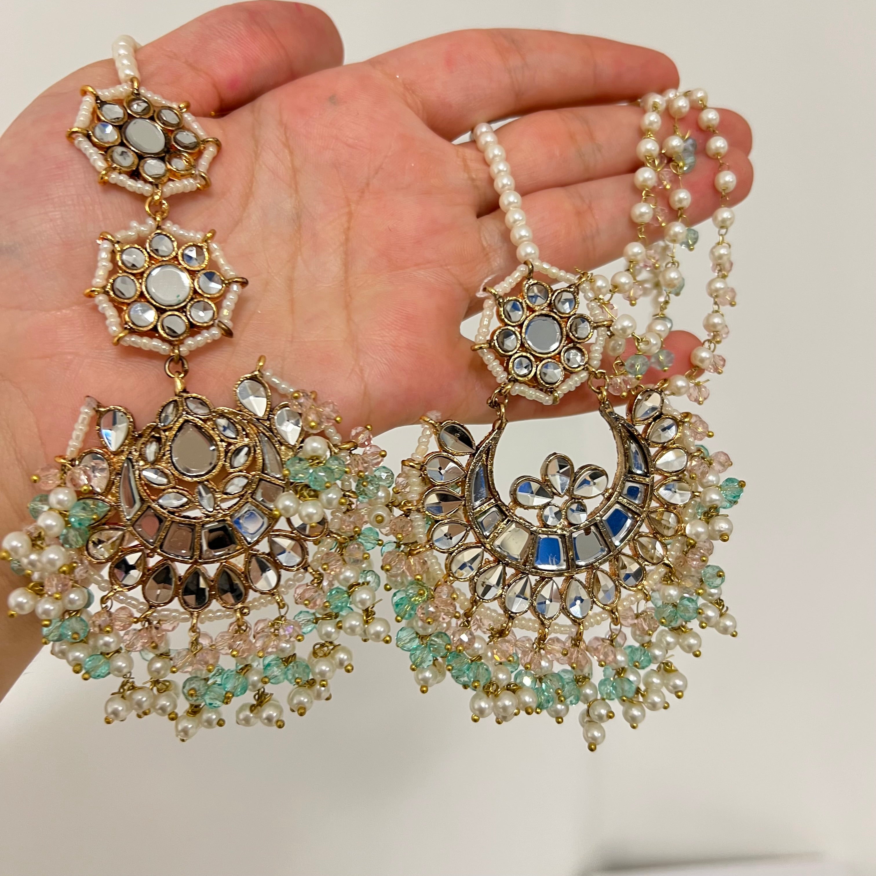 Selena Earring Tikka Set