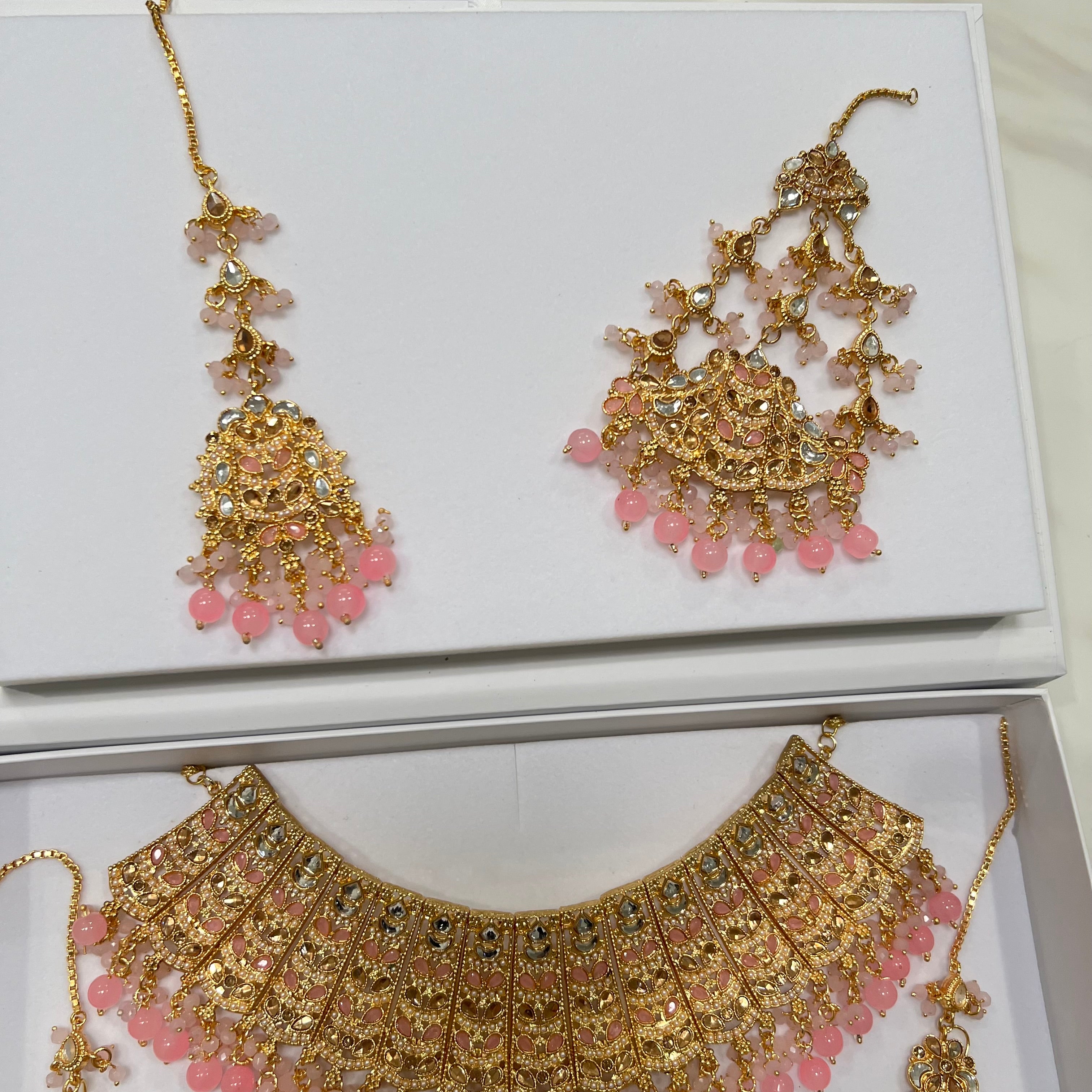 Amani Necklace Set Pink