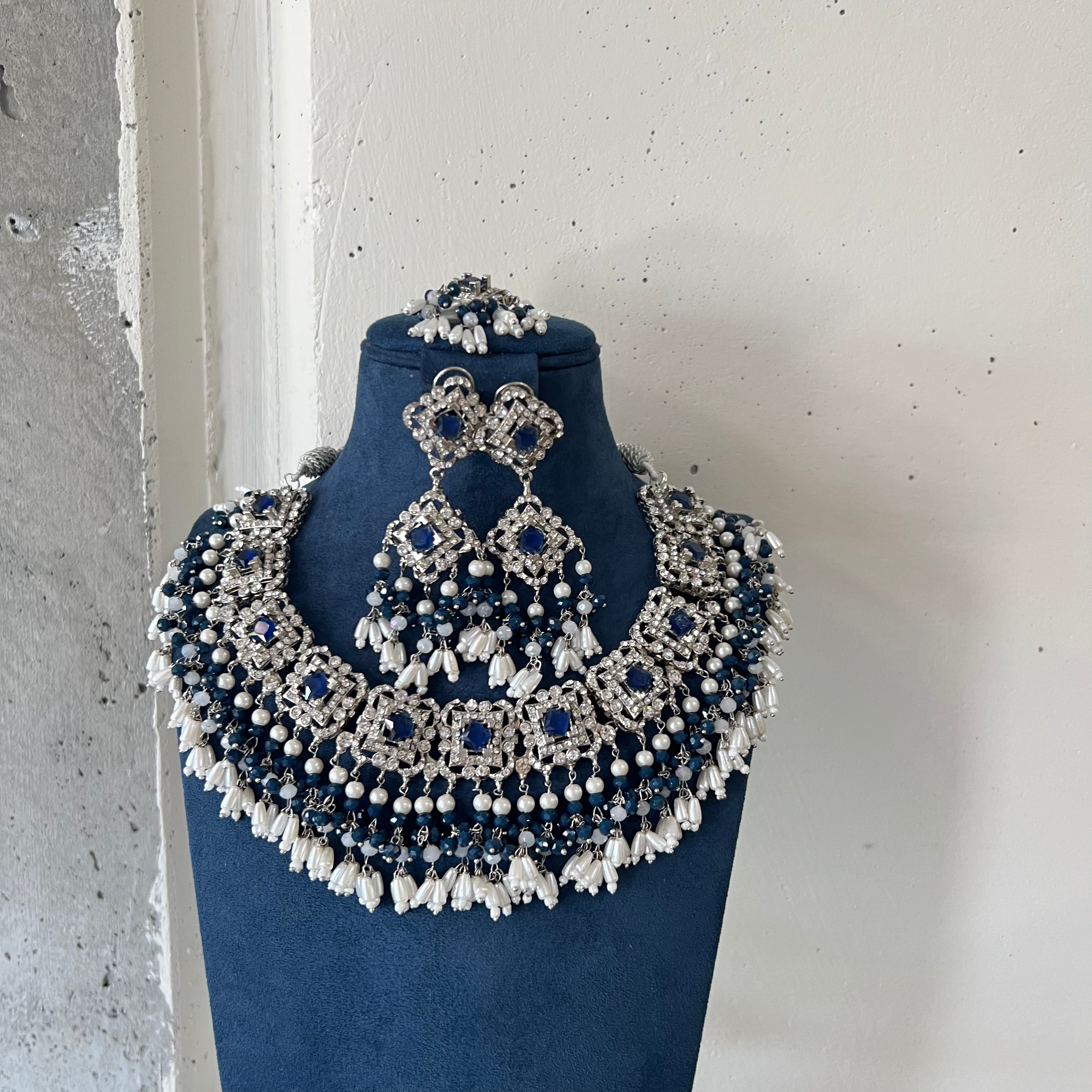 Sana Necklace Set Navy Blue