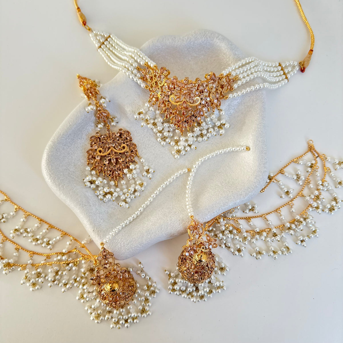 Mahira Choker Set
