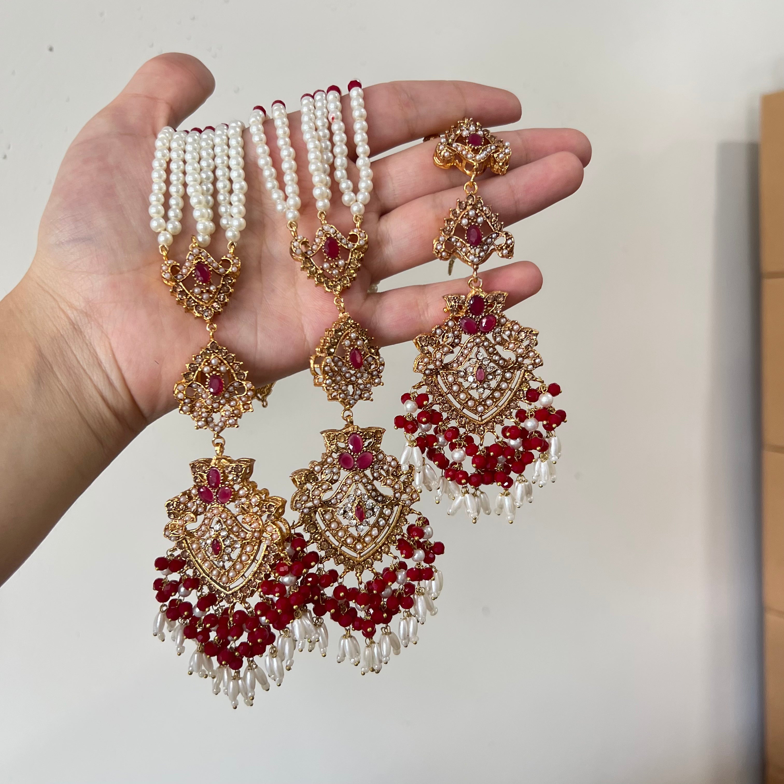 Sureya Earrings & Tikka Red