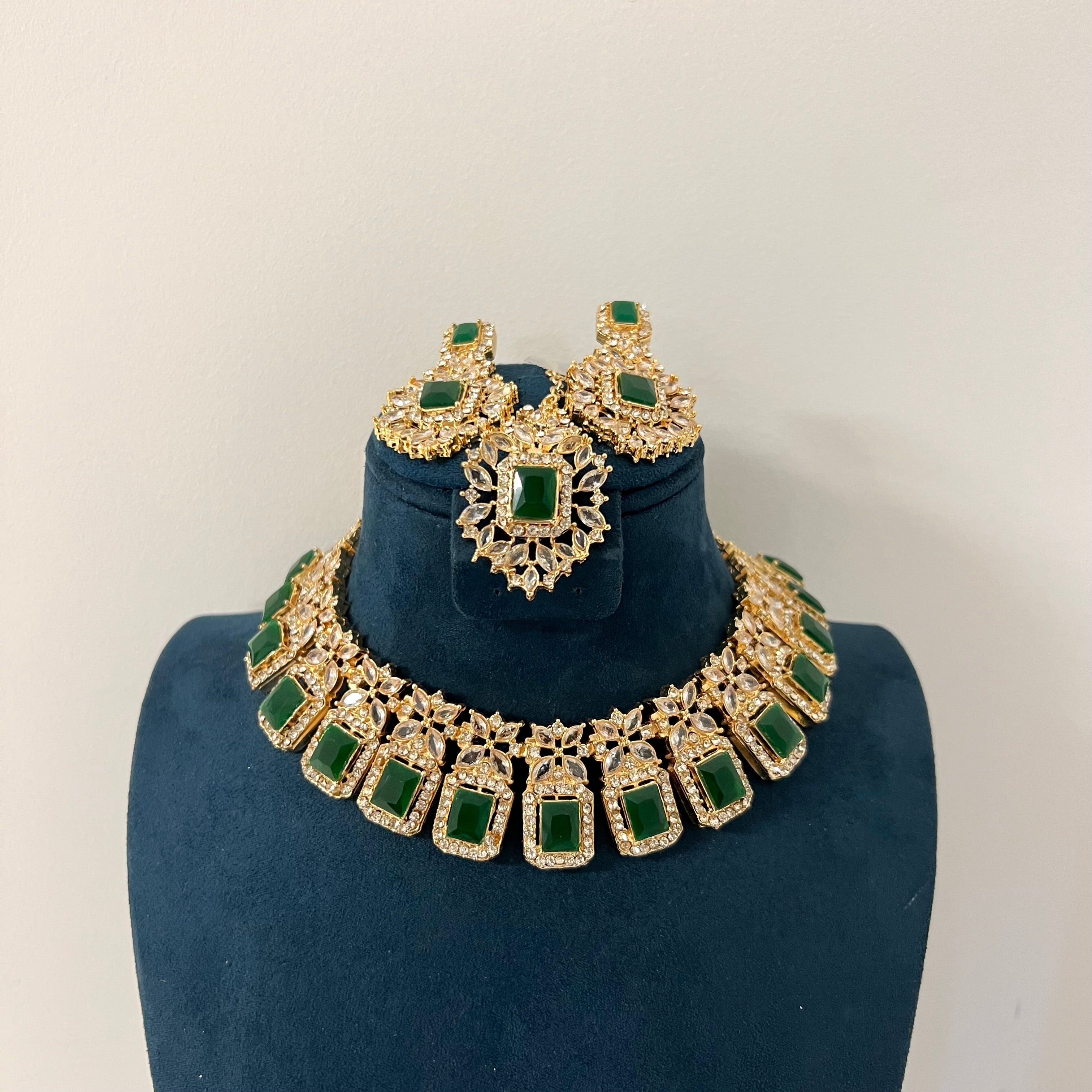 Zahra Necklace Set