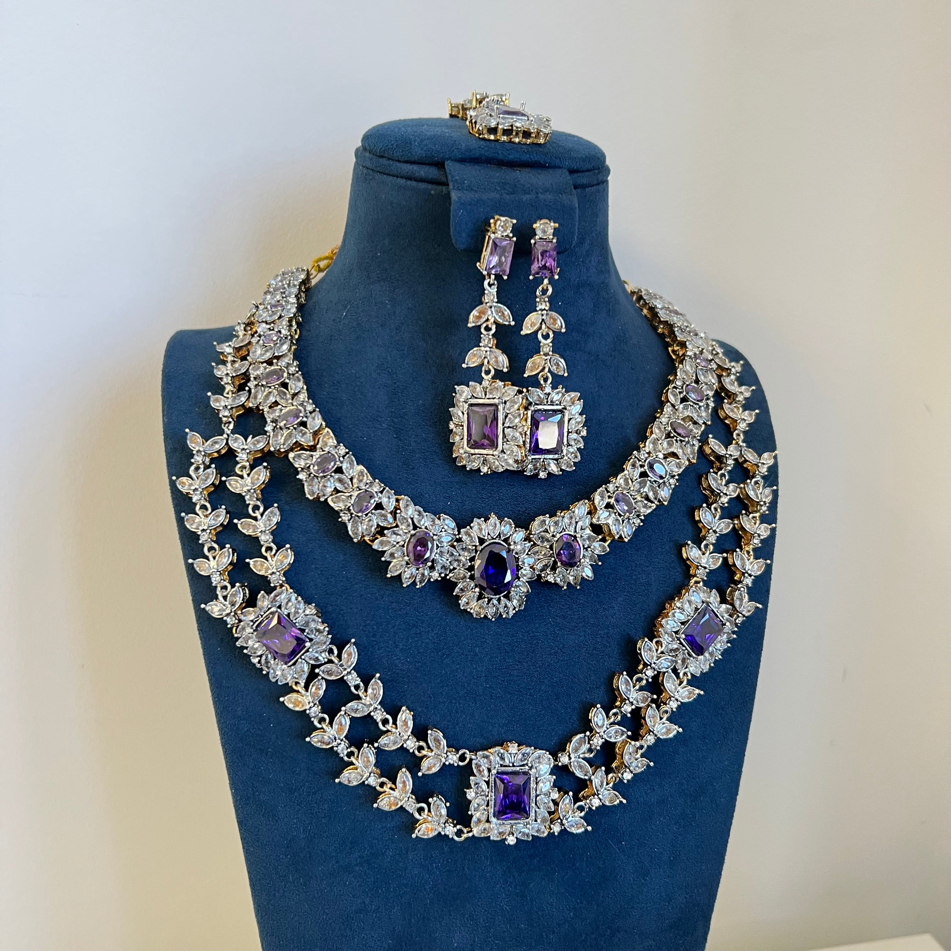 Zarnab Necklace Set Purple