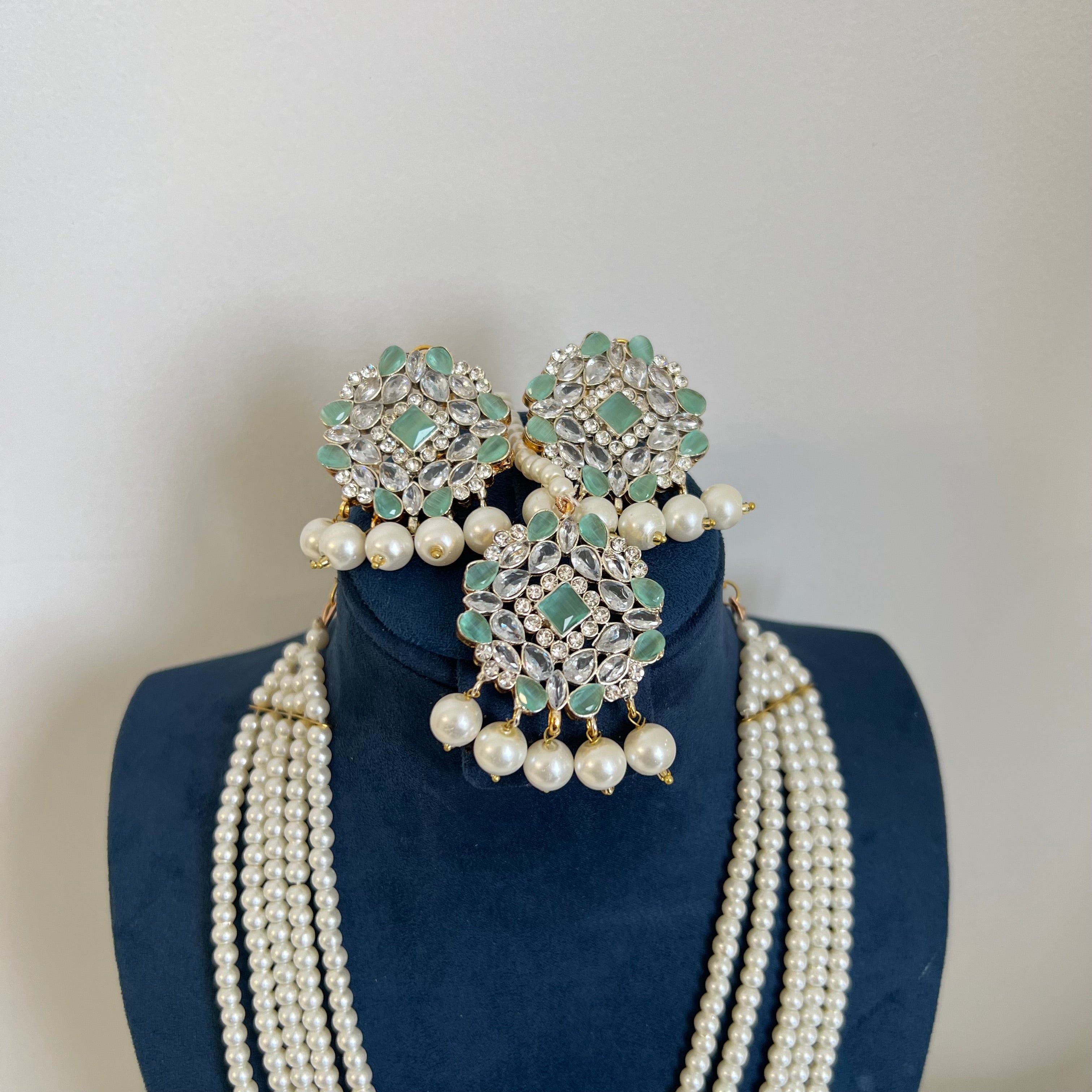 Maham long Necklace Set Mint