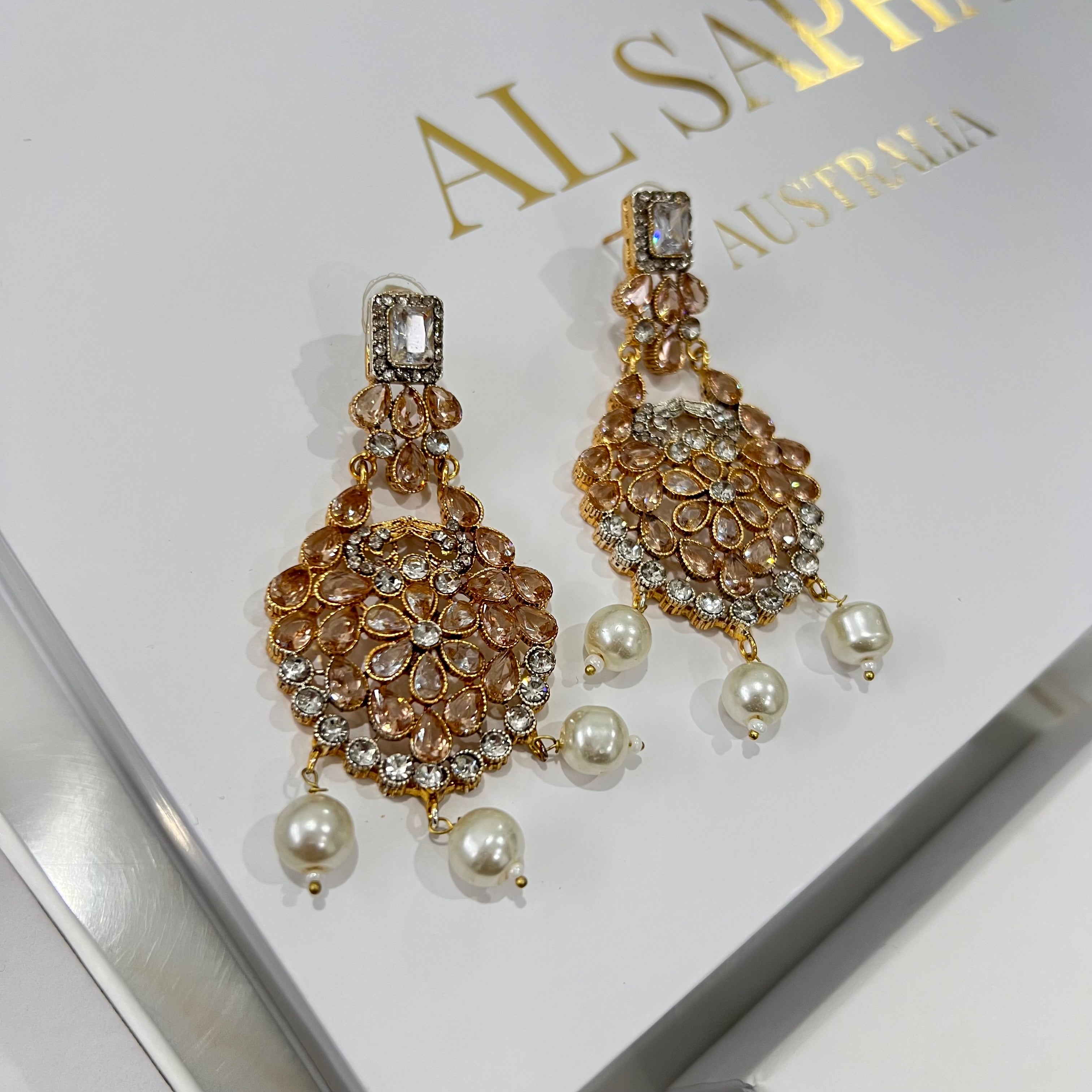 Jiya Earrings Gold