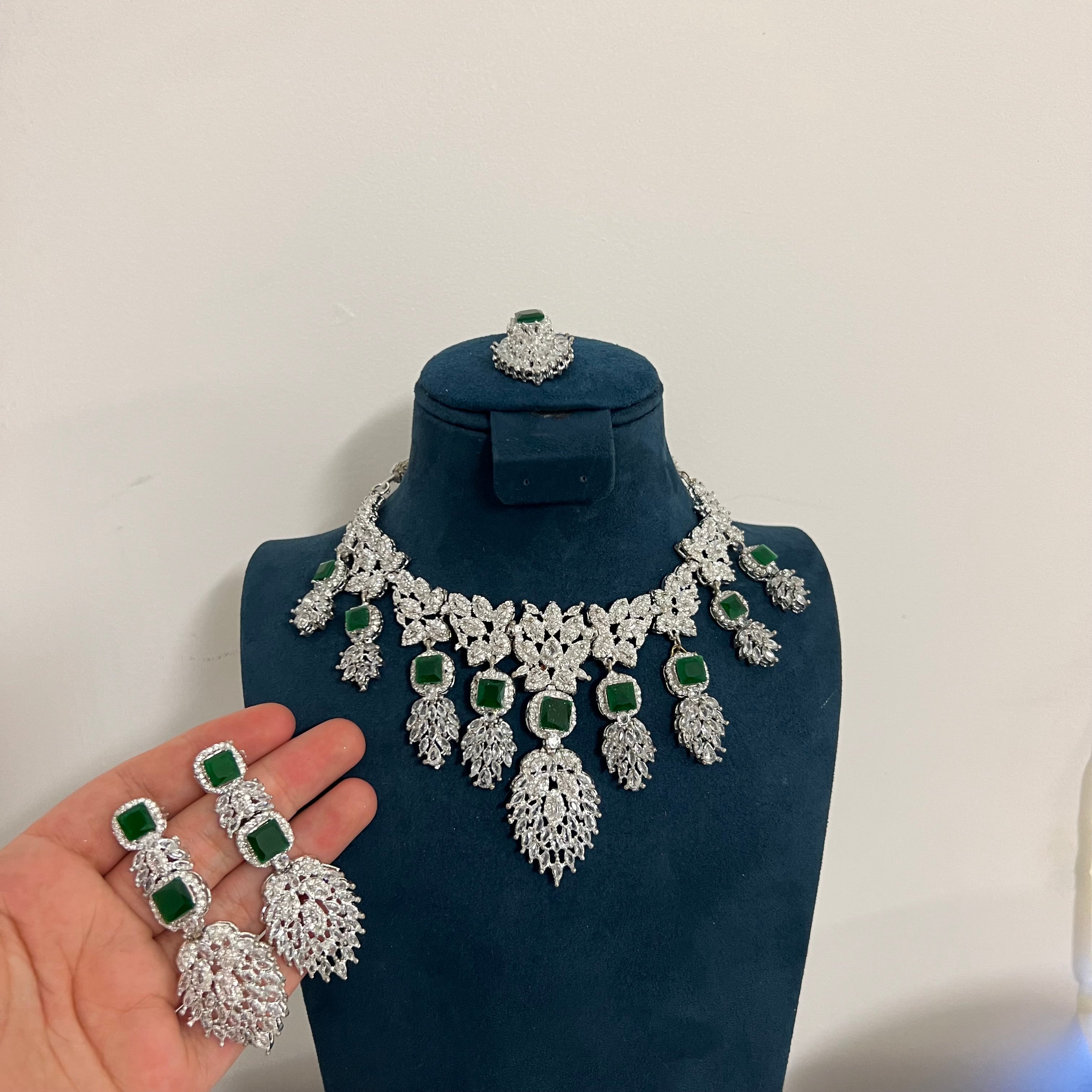 Rubab Necklace Set Green