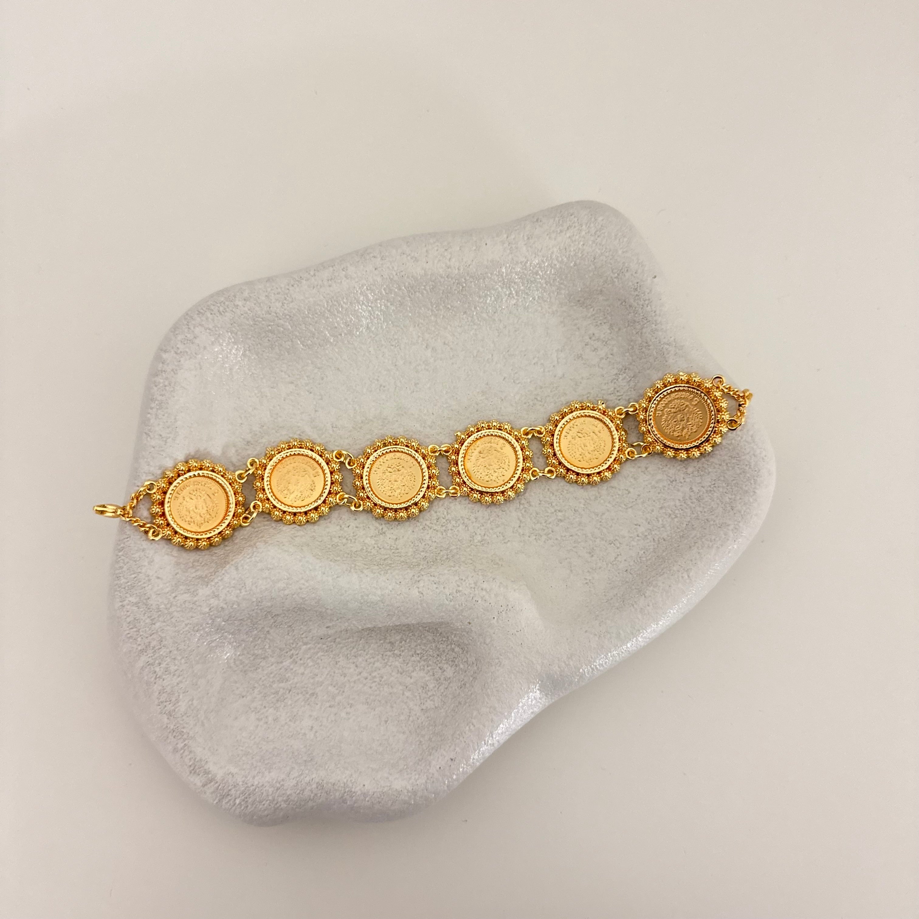 Nusrat Gold Bracelet