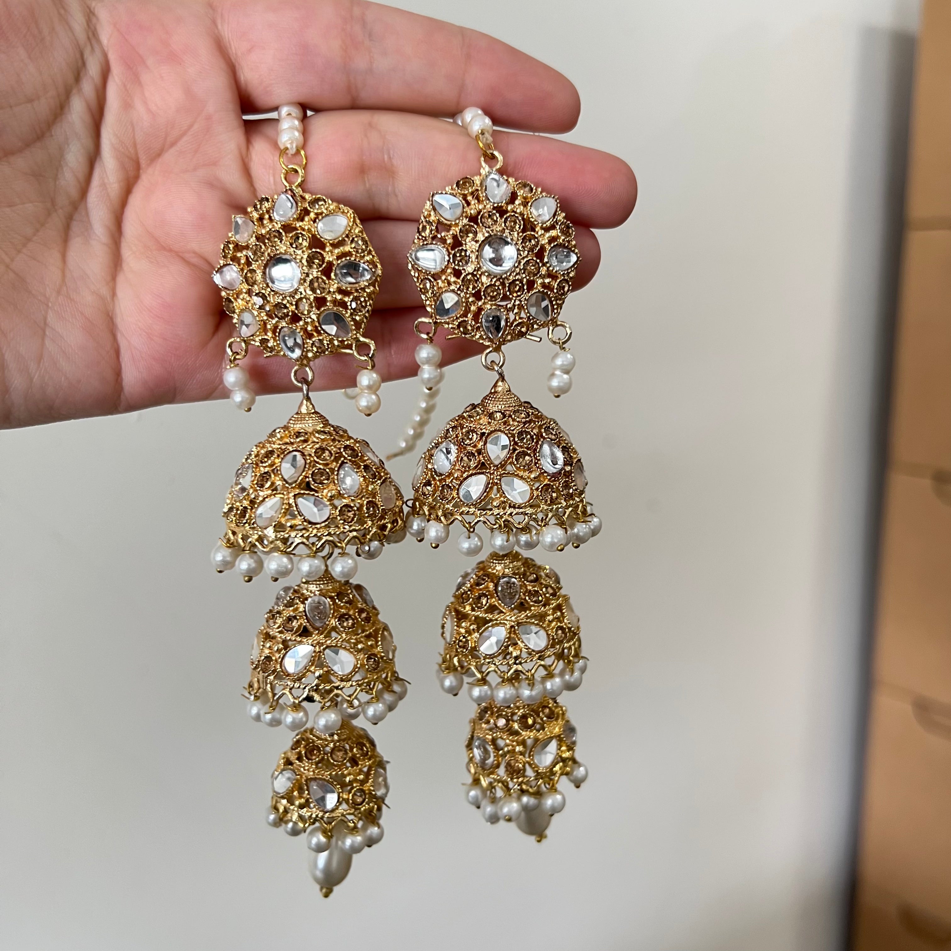 Arooj Jhumki Earrings & Saharey Gold