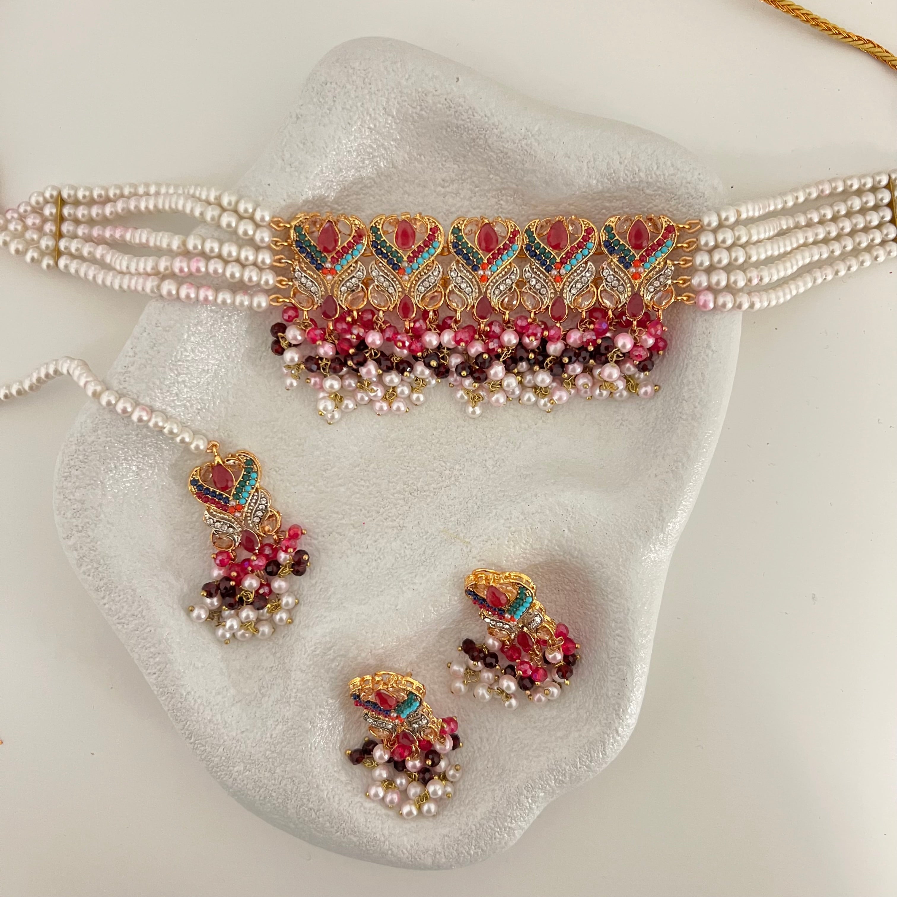Nashwa Choker Set