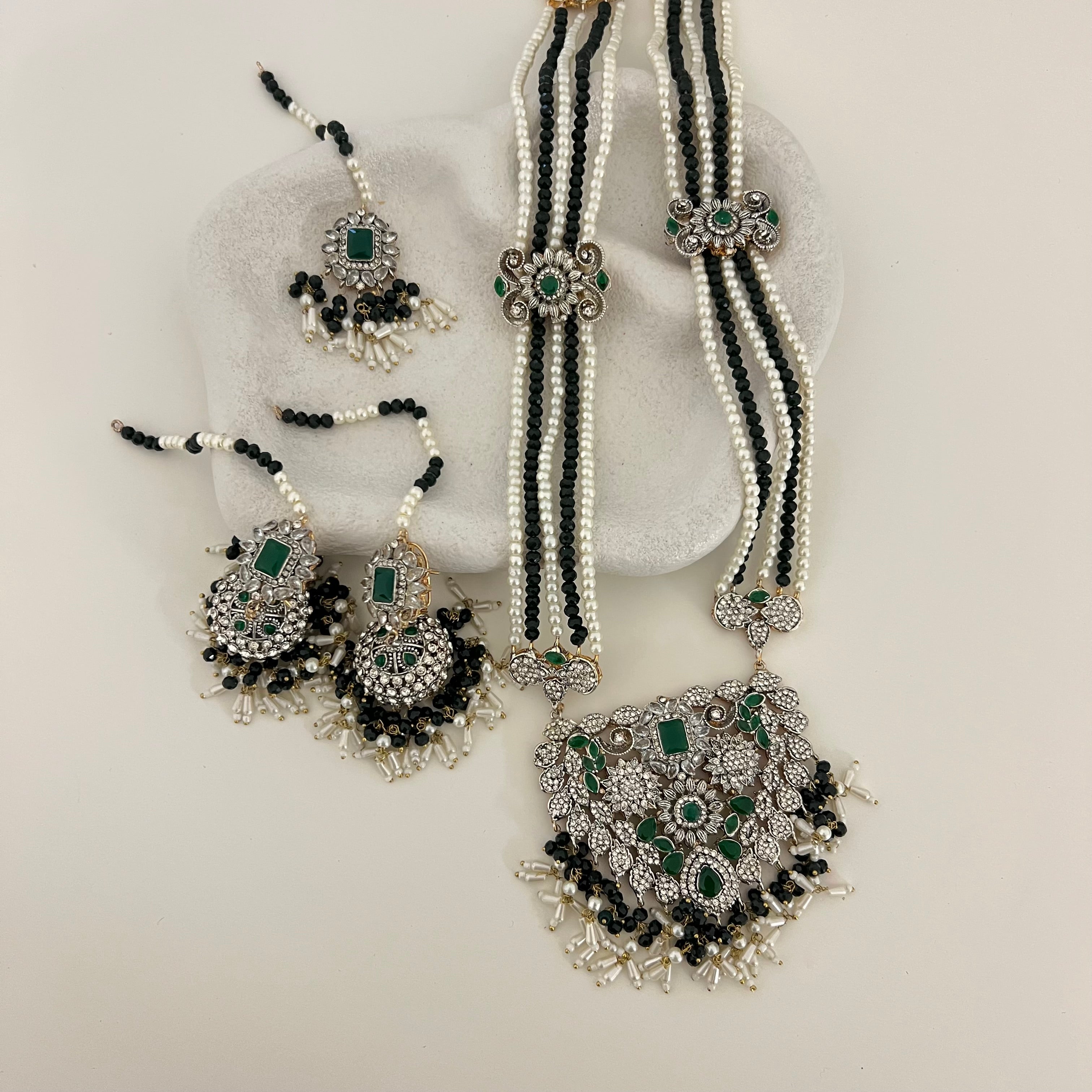 Alisha Long Necklace Set