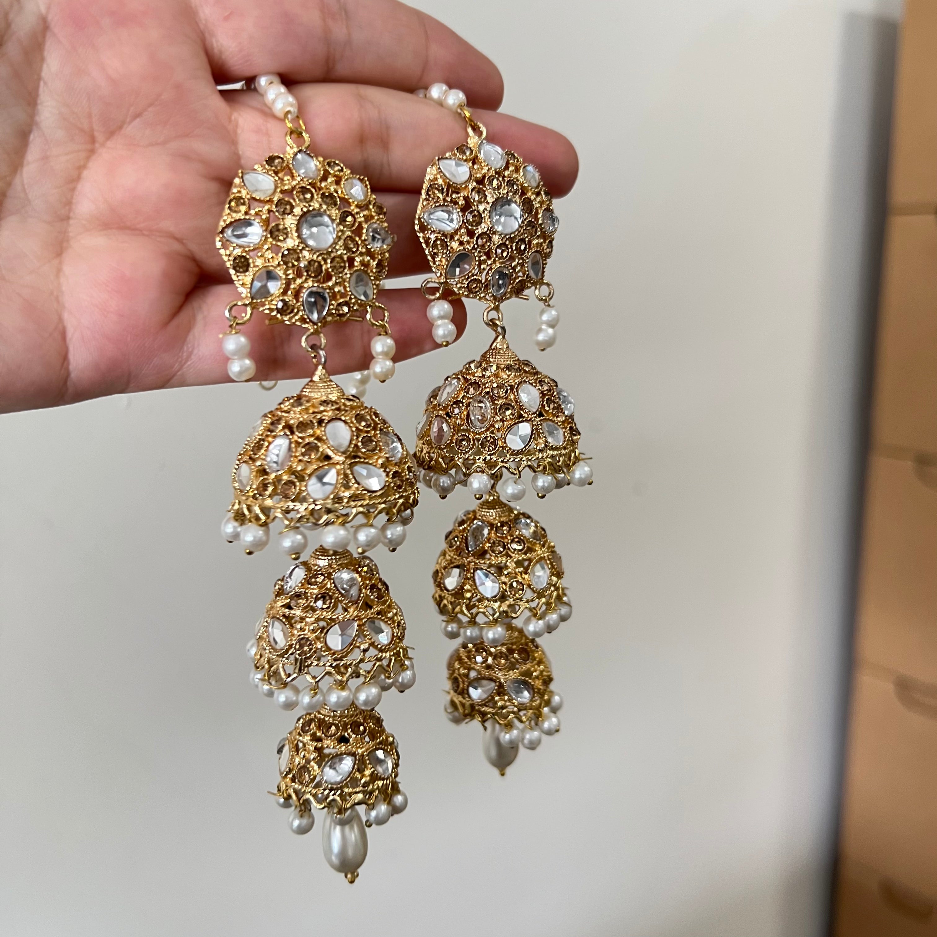 Arooj Jhumki Earrings & Saharey Gold