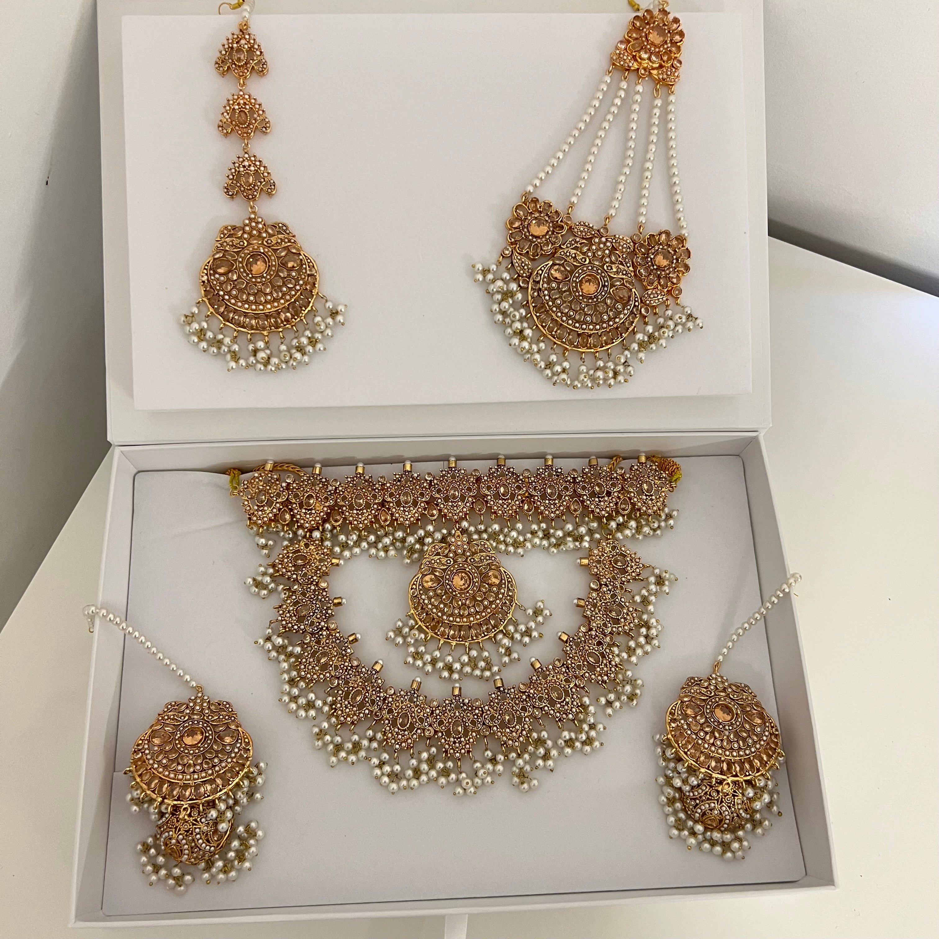 Dholak Bridal Set Gold